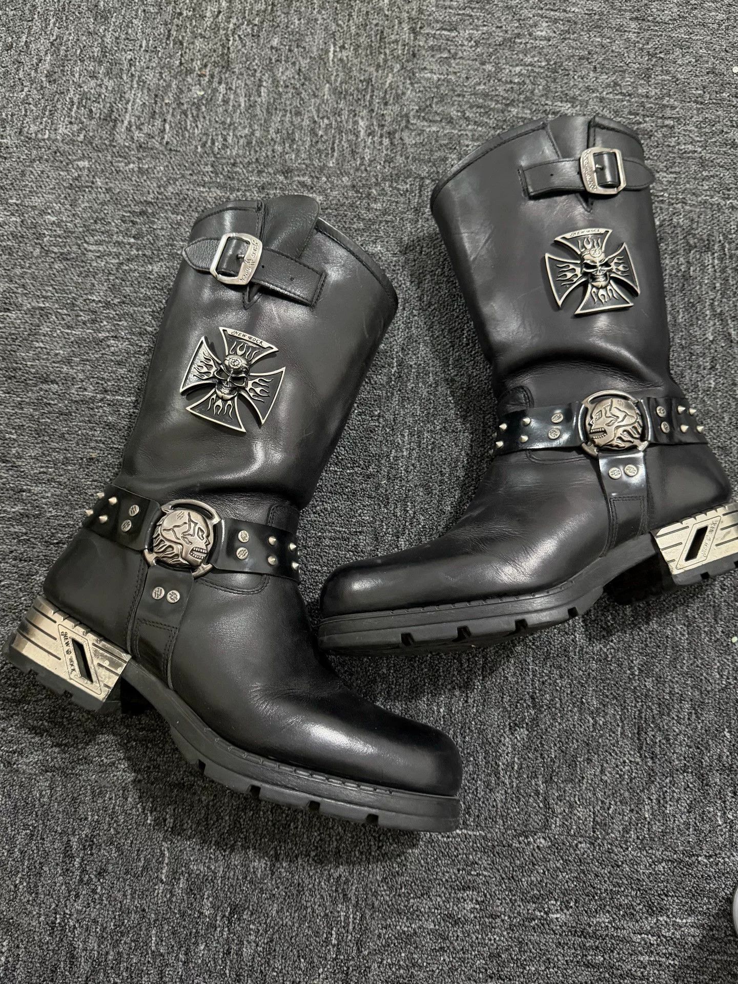 New Rock Newrock Skull Cross Motorcycle Buckle Boots Size US 10 / EU 43 - 2 Thumbnail