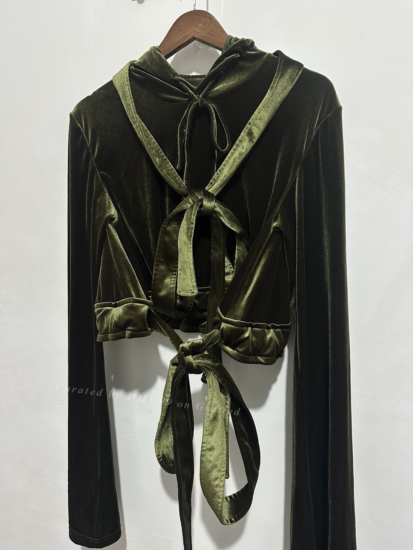 Good Design Shop Comme des Garcons Y/project Velvet Pleated Multi-Strap Sweatshirt Size S / US 4 / IT 40 - 2 Thumbnail