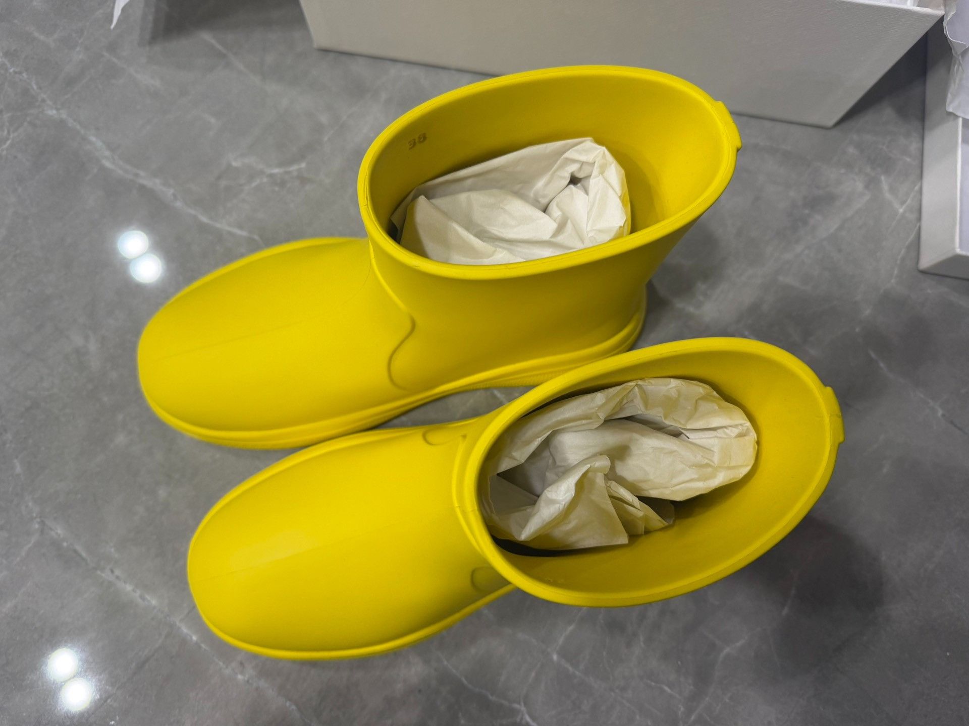 Prada Prada Yellow Short Rain Boots Size US 7 / IT 37 - 8 Thumbnail