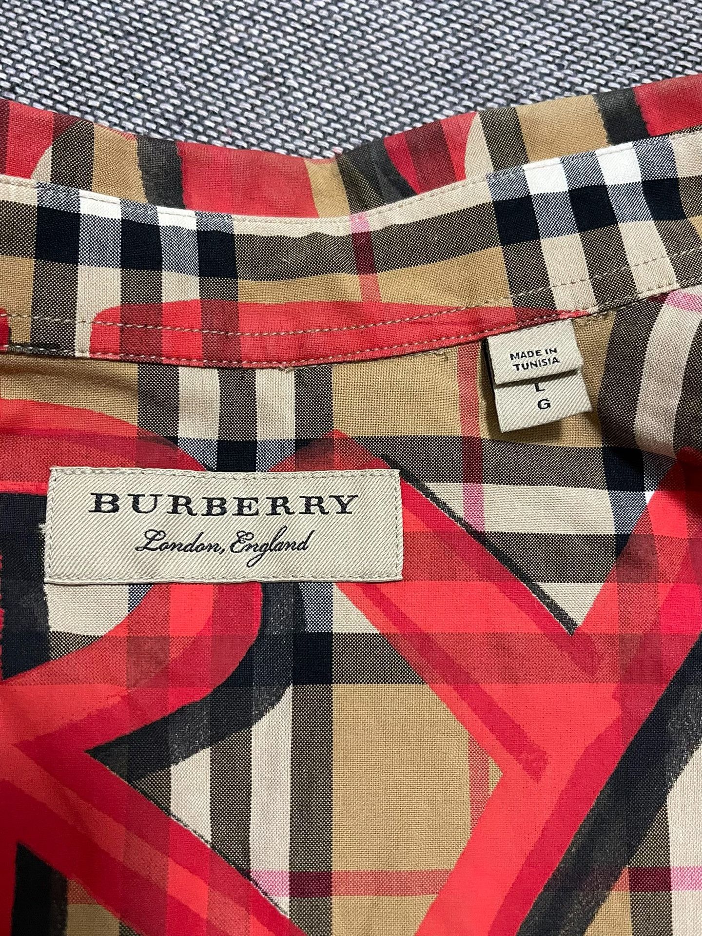 Burberry Burberry Graffiti Shirt Size US L / EU 52-54 / 3 - 5 Thumbnail