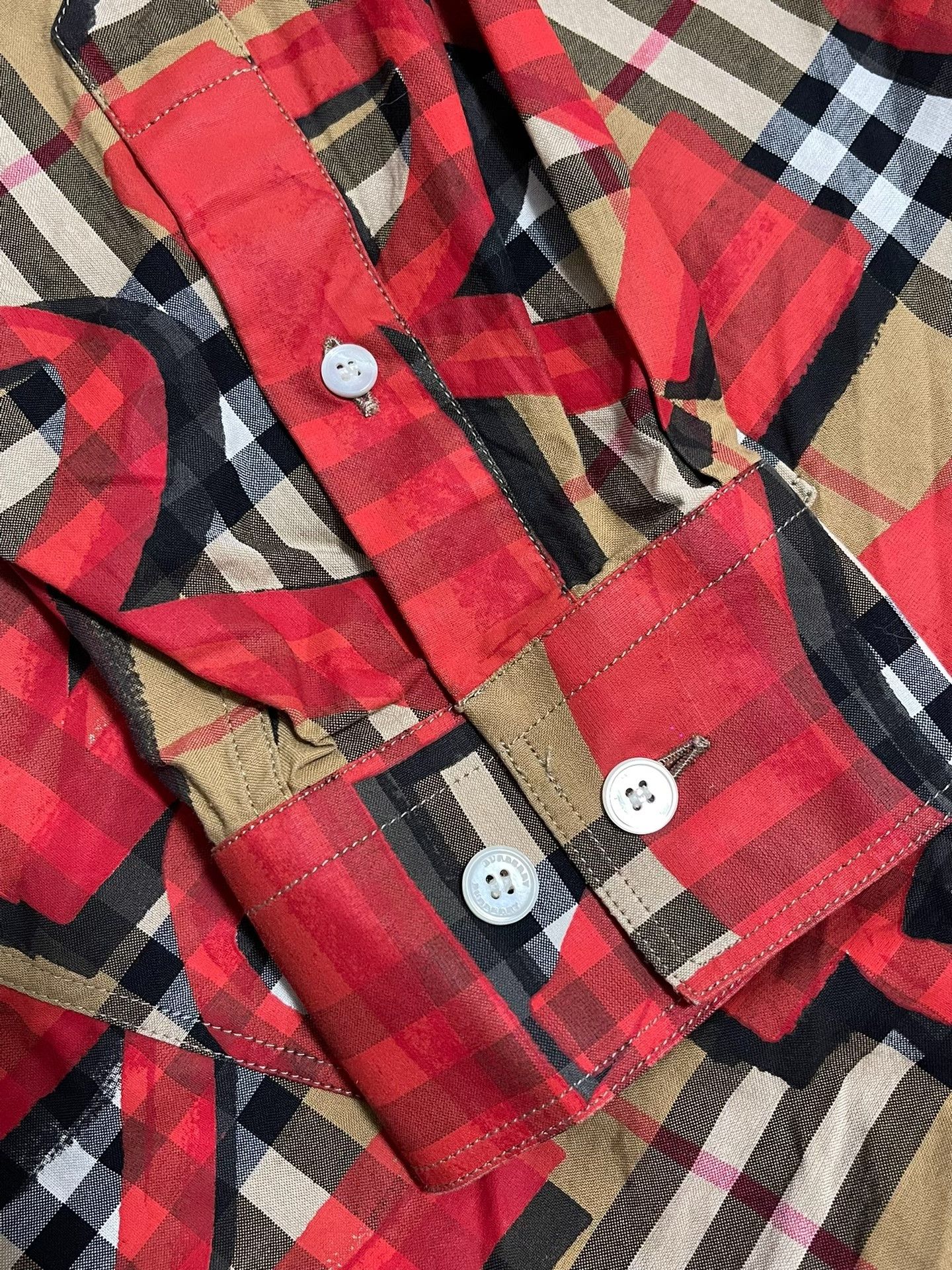 Burberry Burberry Graffiti Shirt Size US L / EU 52-54 / 3 - 7 Thumbnail