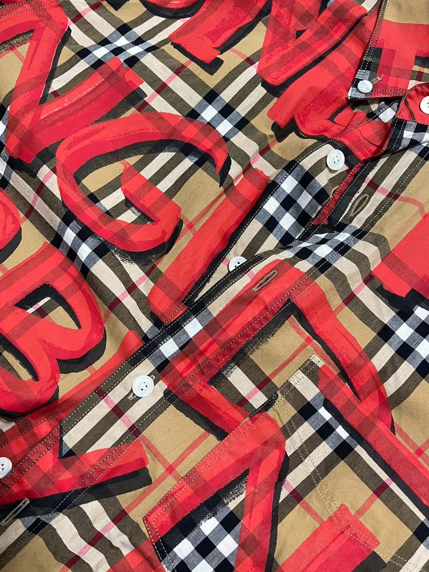 Burberry Burberry Graffiti Shirt Size US L / EU 52-54 / 3 - 8 Thumbnail
