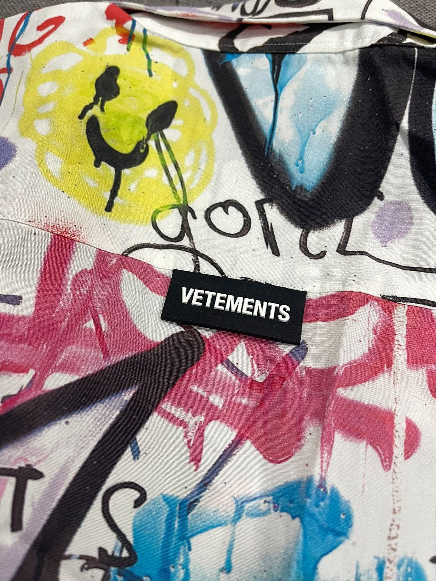 Vetements VETEMENTS Graffiti Oversize Shirt Size US L / EU 52-54 / 3 - 5 Thumbnail