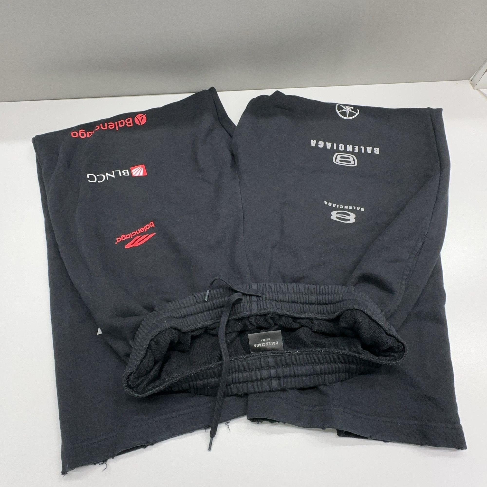 Balenciaga Balenciaga Logo Print Sweatpants Size S Size US 30 / EU 46 - 6 Thumbnail