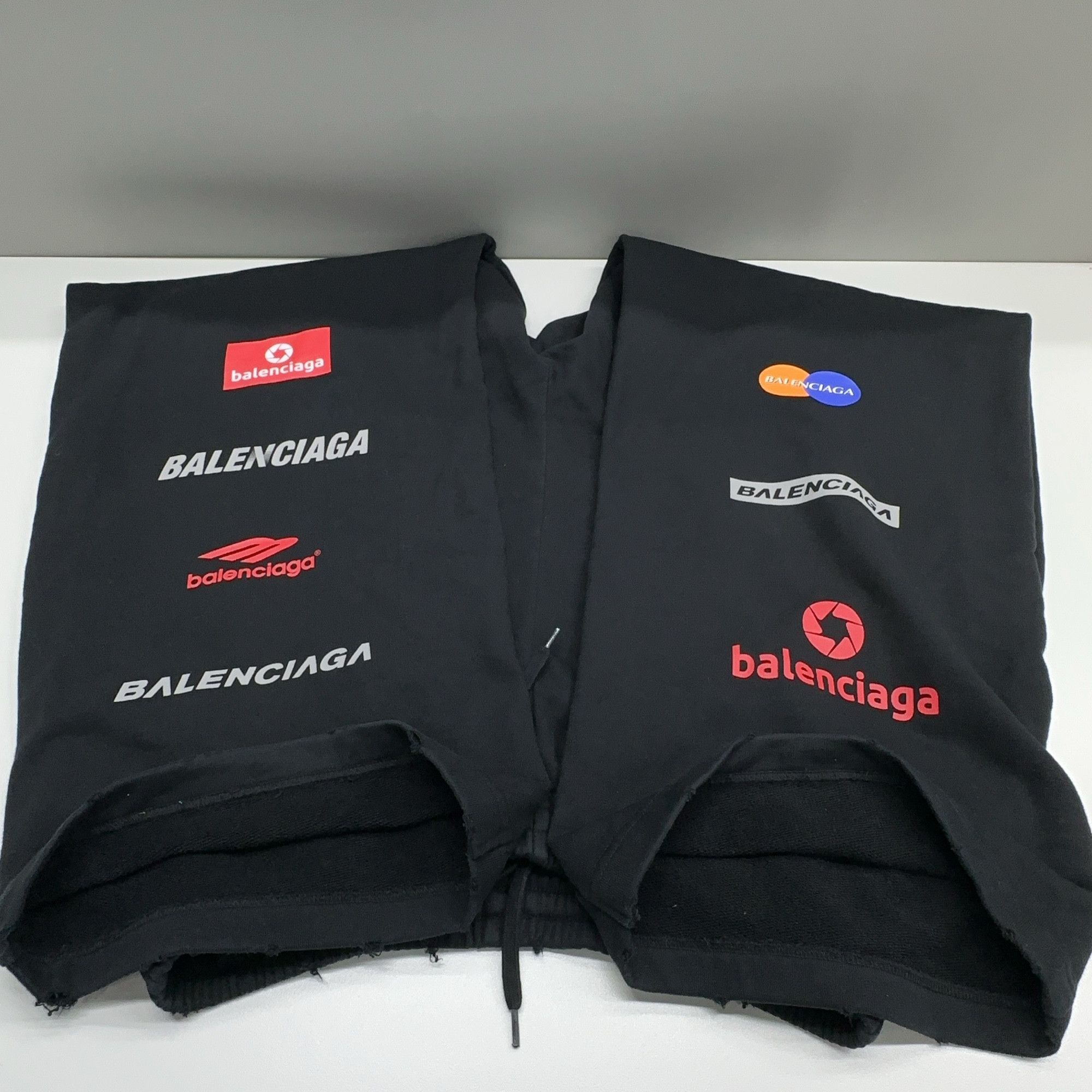 Balenciaga Balenciaga Logo Print Sweatpants Size S Size US 30 / EU 46 - 11 Thumbnail