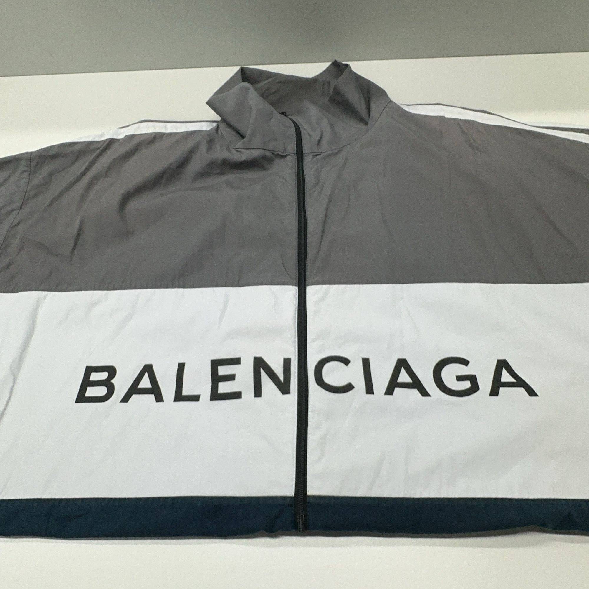 Balenciaga Balenciaga Colorblocked Logo Zip Jacket Size 38 Size S / US 4 / IT 40 - 6 Thumbnail