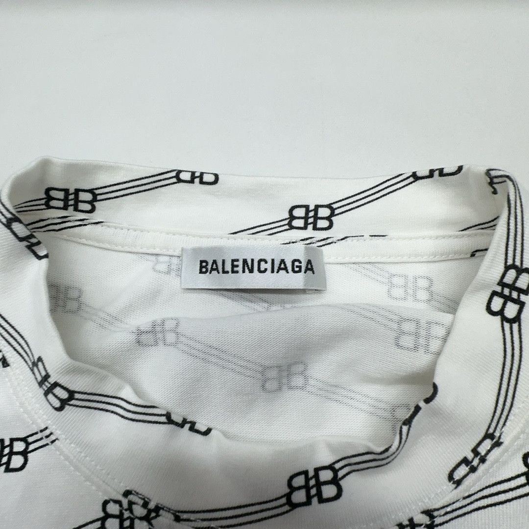 Balenciaga Balenciaga All-Over Logo T-Shirt Size L Size US L / EU 52-54 / 3 - 3 Thumbnail