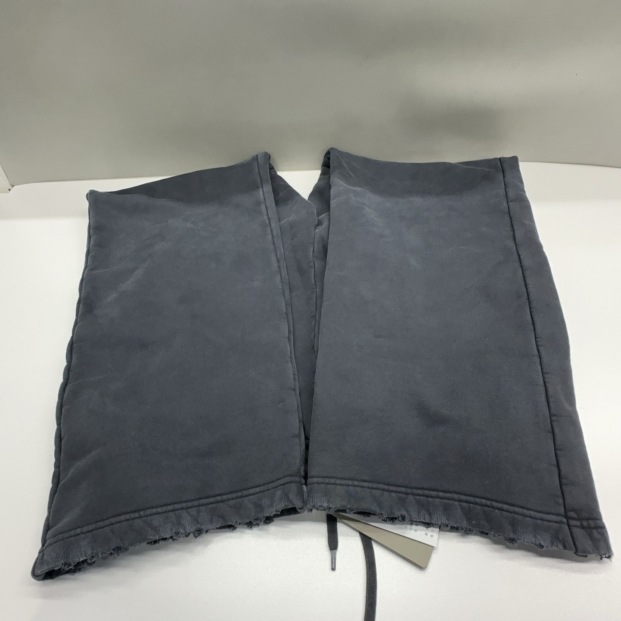 Balenciaga Balenciaga Logo Tape Sweatpants Size S Size US 30 / EU 46 - 10 Thumbnail