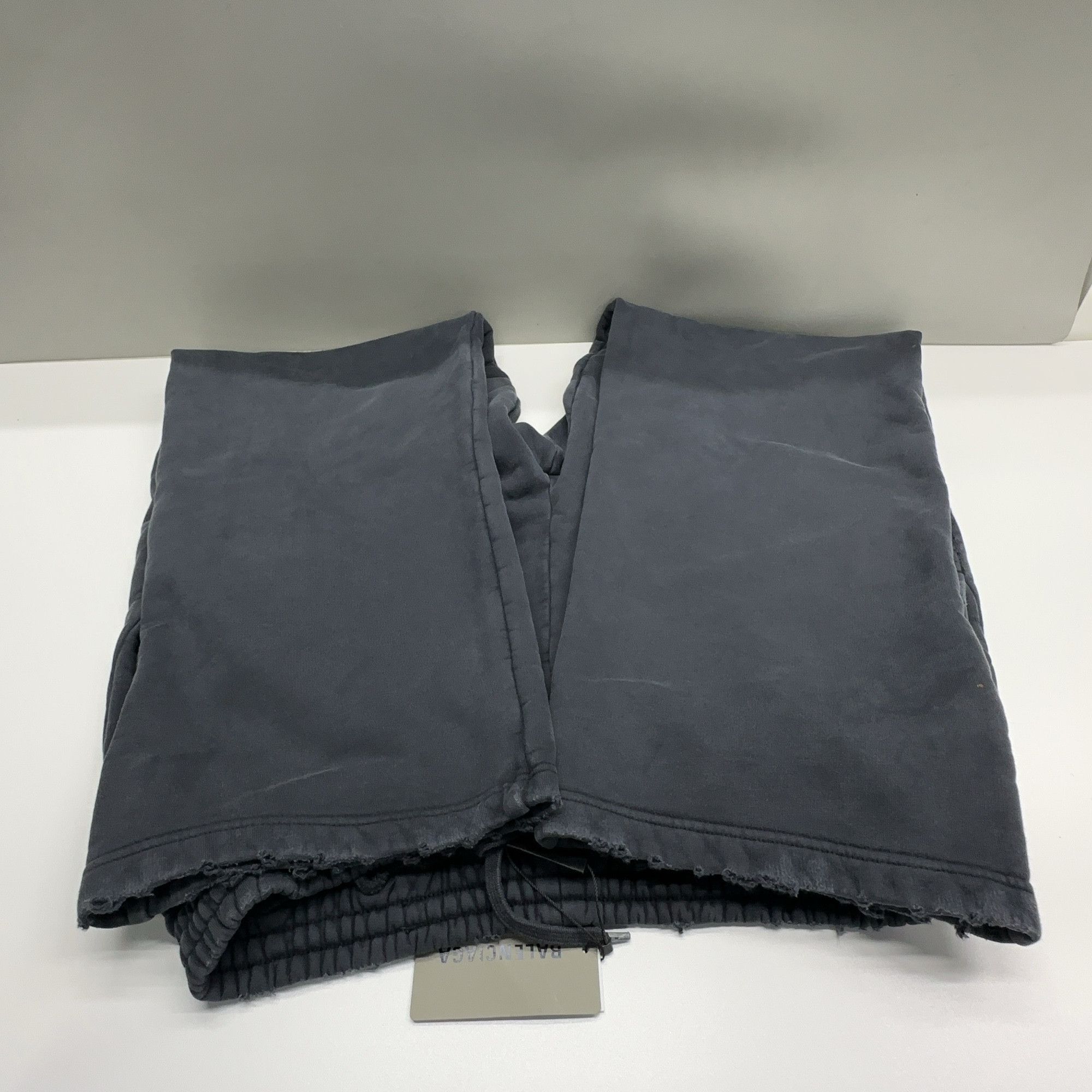 Balenciaga Balenciaga Logo Tape Sweatpants Size S Size US 30 / EU 46 - 7 Thumbnail