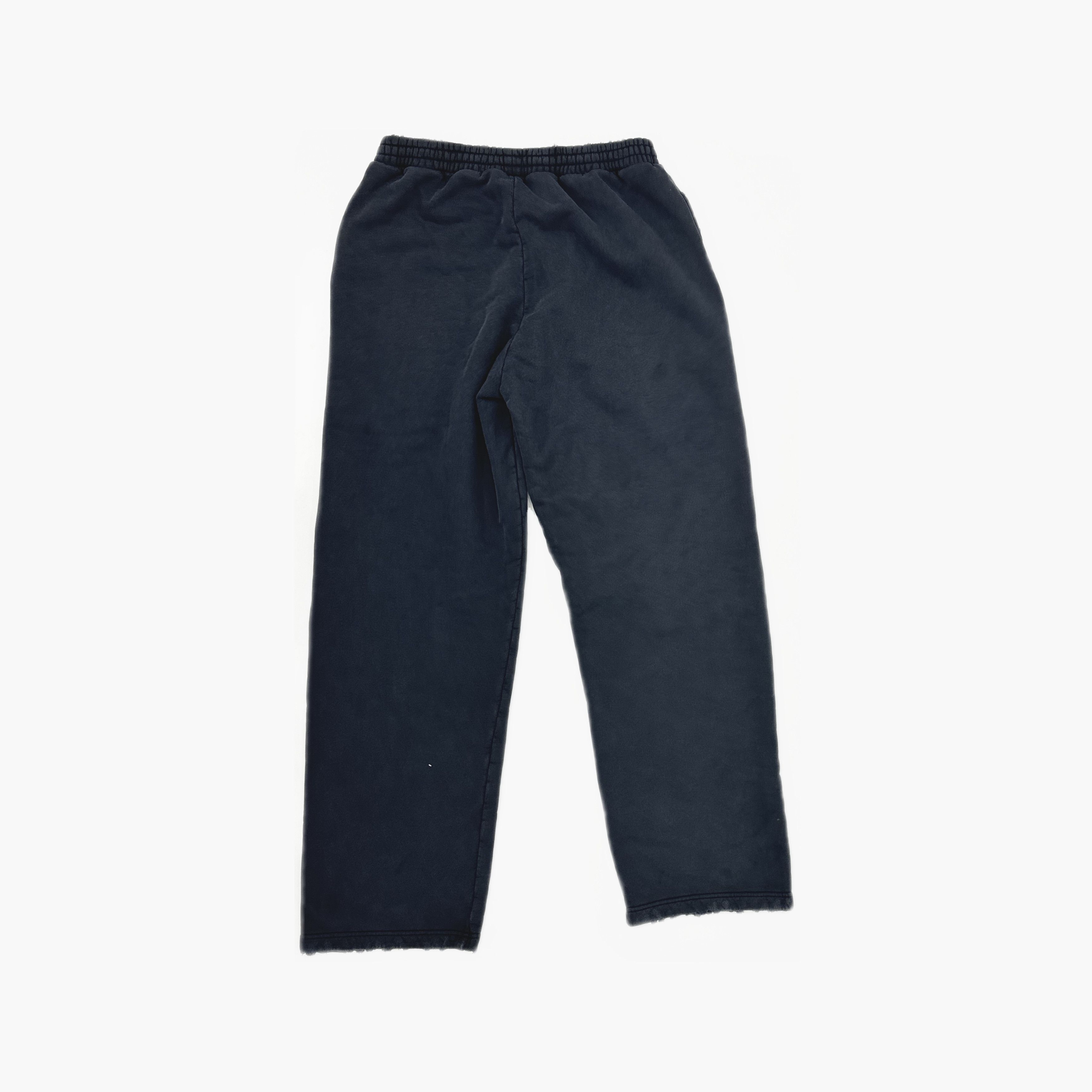 Balenciaga Balenciaga Logo Tape Sweatpants Size S Size US 30 / EU 46 - 2 Thumbnail