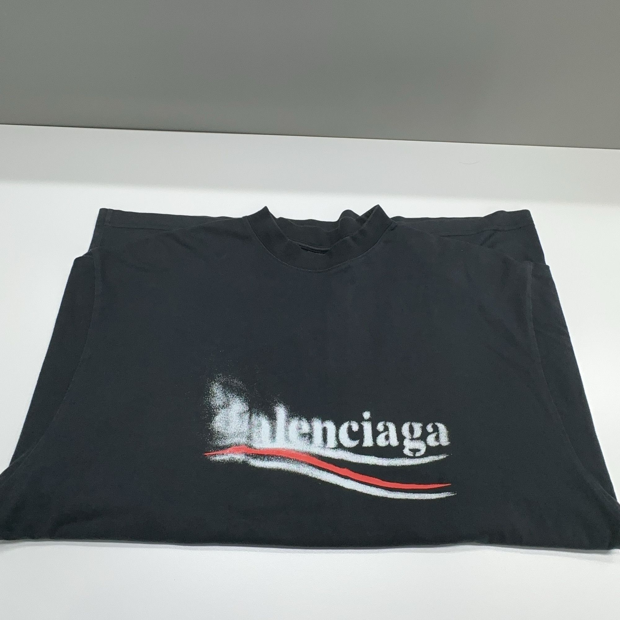 Balenciaga Balenciaga Spray Logo T-Shirt XS Size US XS / EU 42 / 0 - 8 Thumbnail