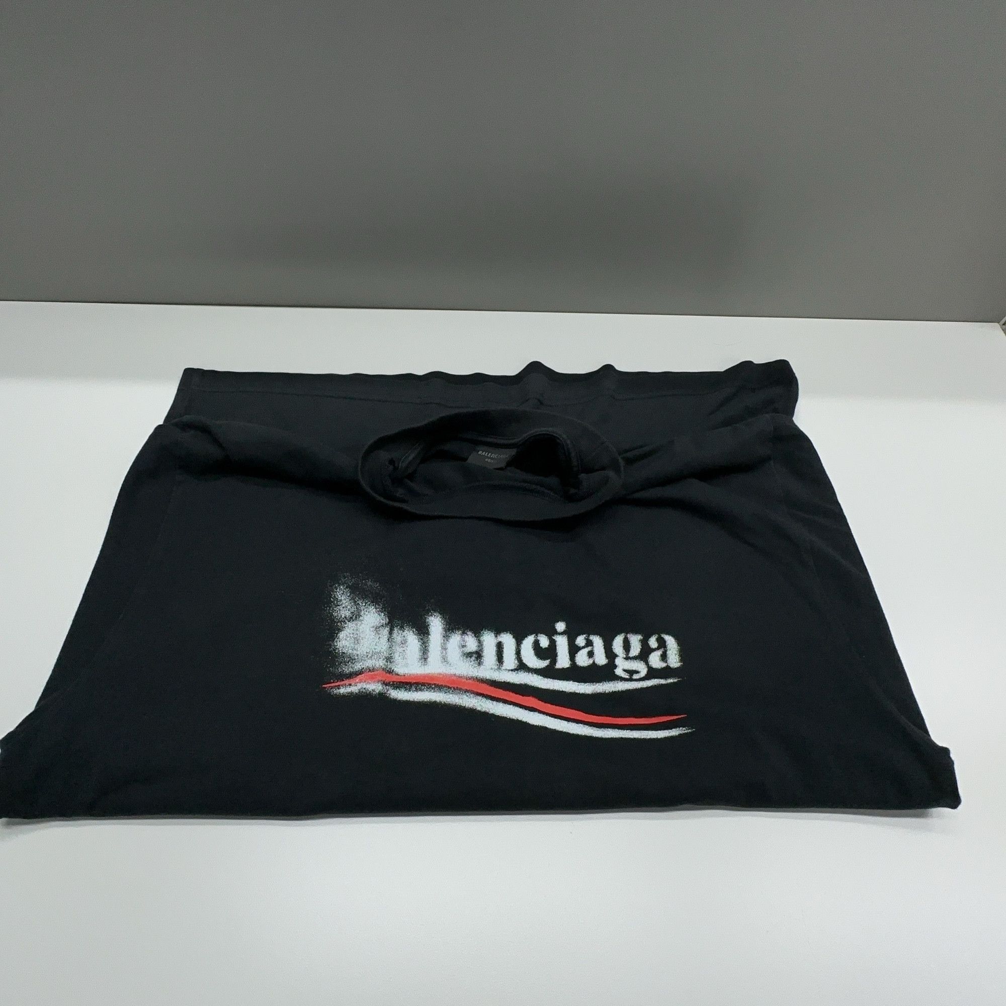 Balenciaga Balenciaga Spray Logo T-Shirt XS Size US XS / EU 42 / 0 - 7 Thumbnail