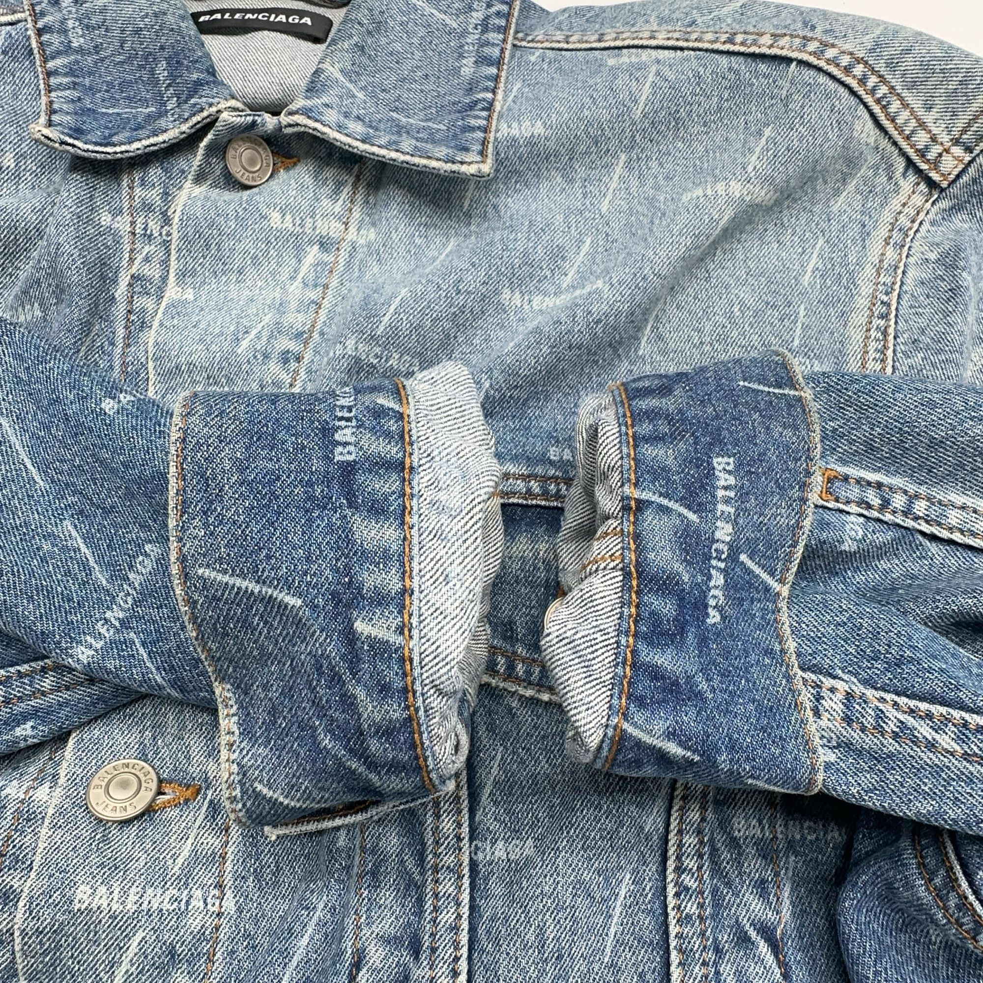 Balenciaga Balenciaga Logo Print Denim Jacket Size S Size US S / EU 44-46 / 1 - 11 Thumbnail