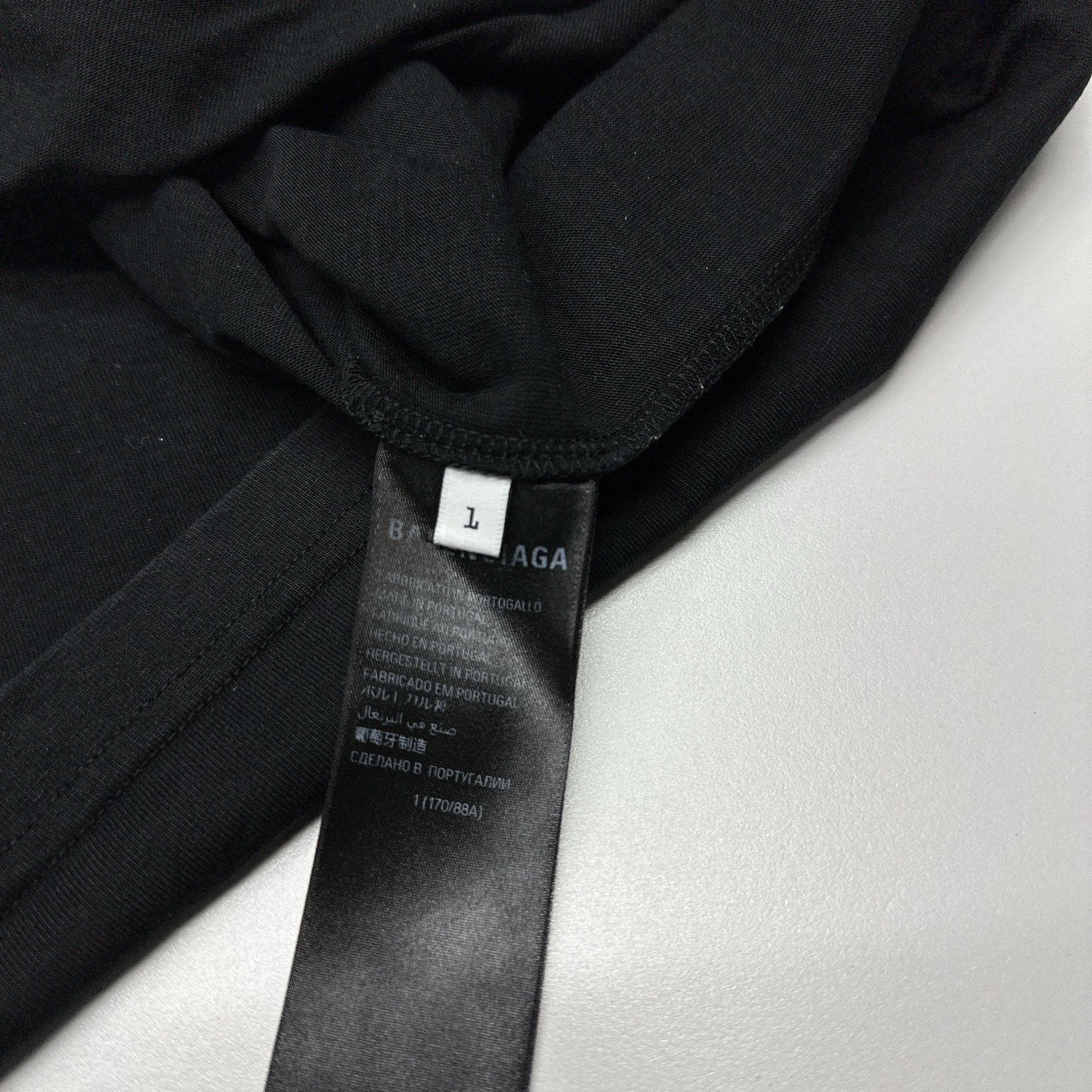 Balenciaga Balenciaga Embroidered Logo T-Shirt Size L Size US L / EU 52-54 / 3 - 4 Thumbnail