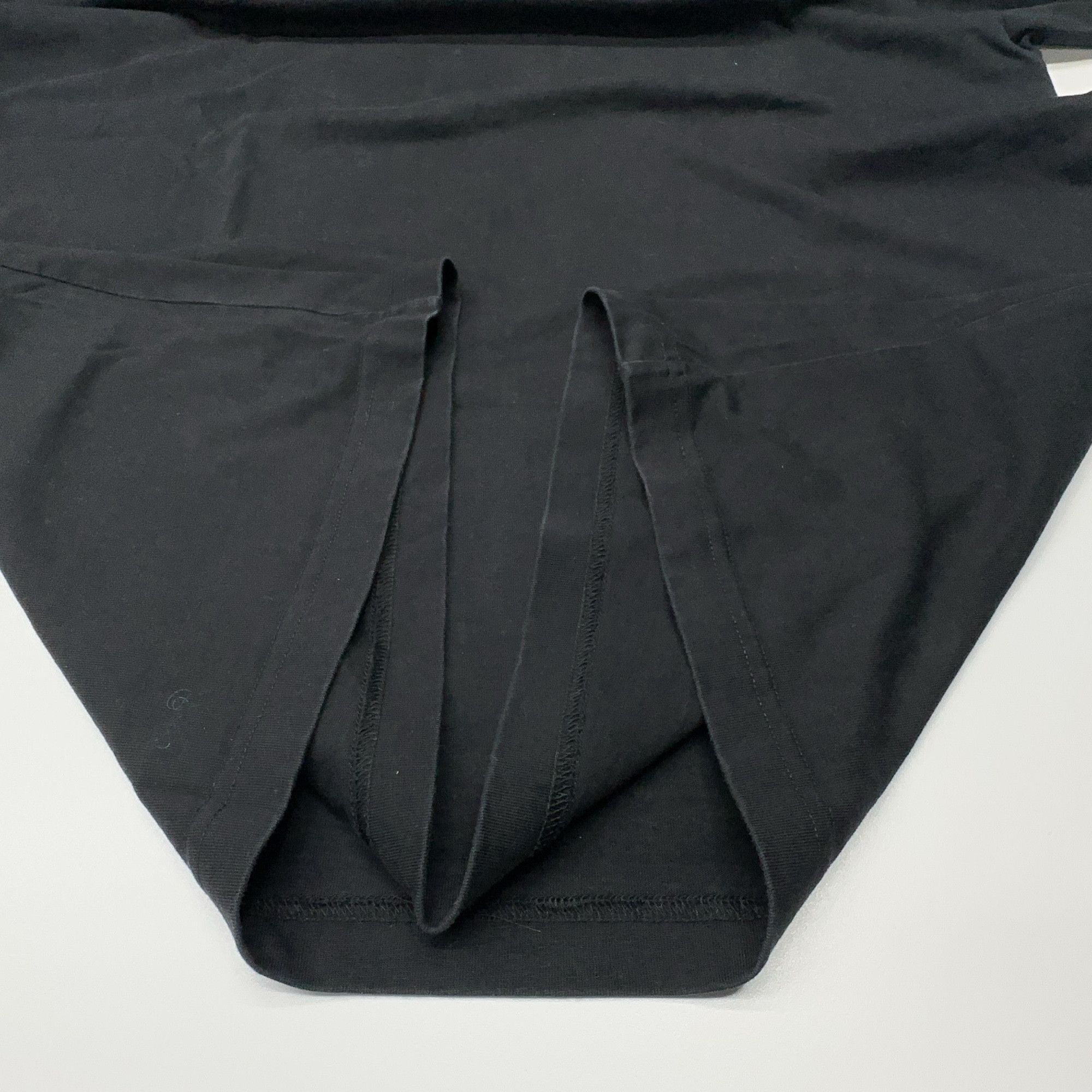 Balenciaga Balenciaga Embroidered Logo T-Shirt Size L Size US L / EU 52-54 / 3 - 10 Thumbnail