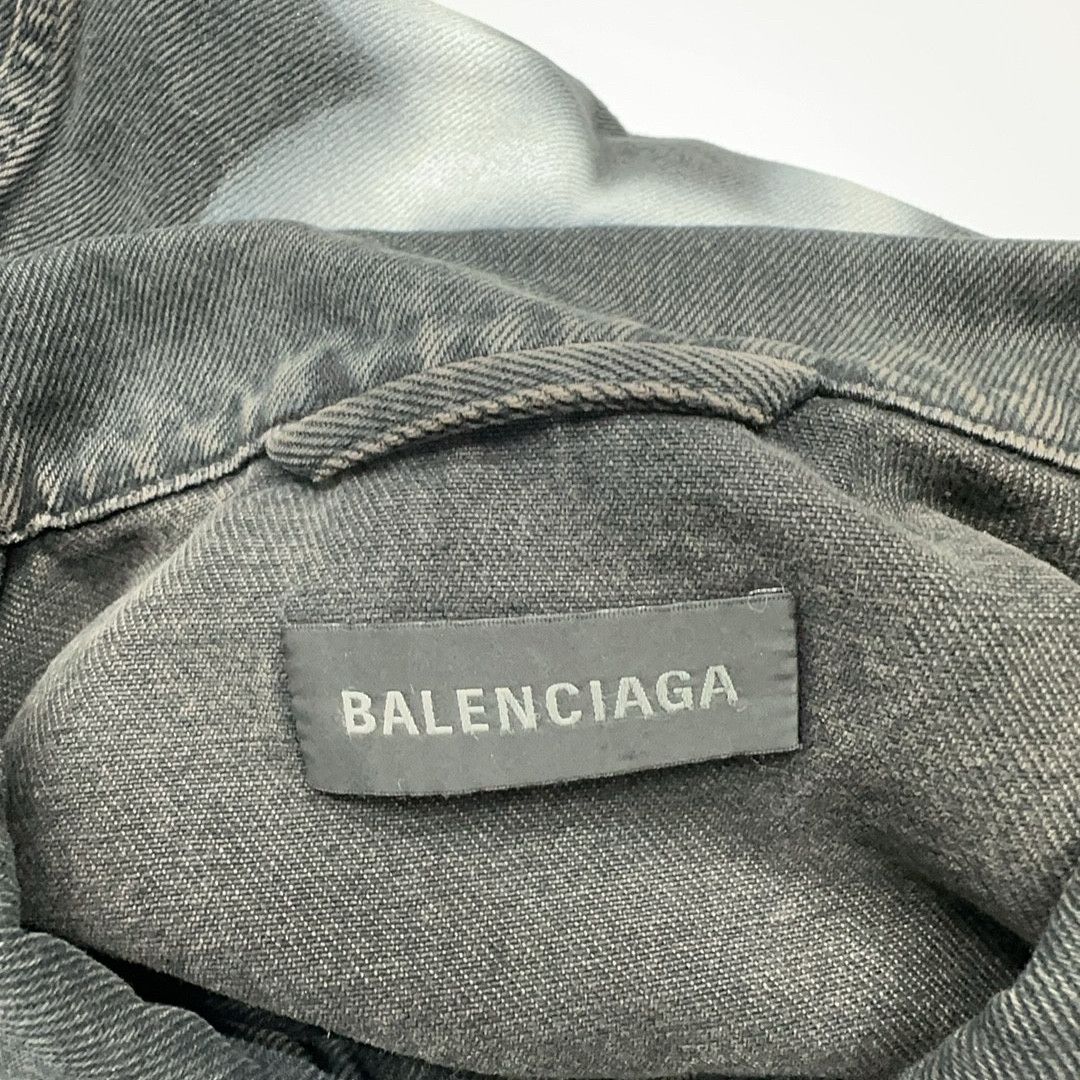 Balenciaga Balenciaga Spray Logo Denim Jacket Size S Size US S / EU 44-46 / 1 - 5 Thumbnail