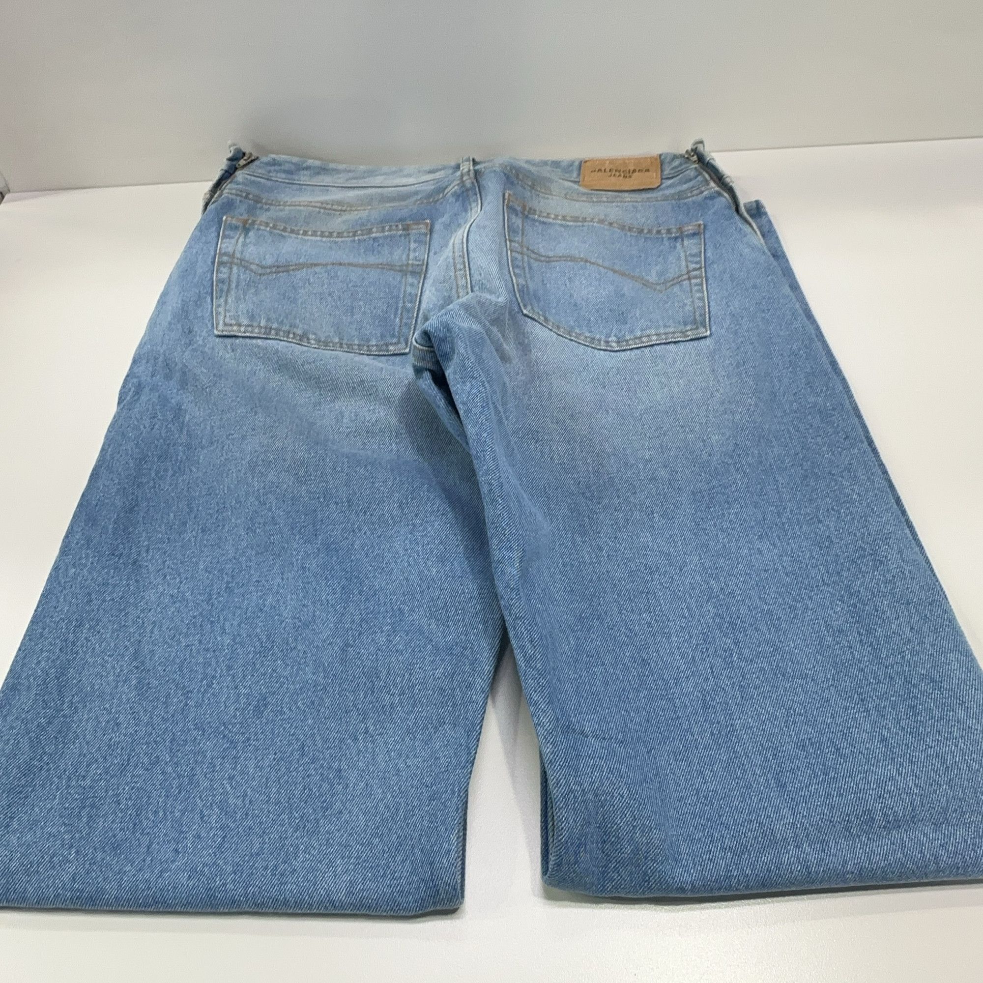 Balenciaga Balenciaga Blue Denim Jeans Size 32 Size US 32 / EU 48 - 7 Thumbnail