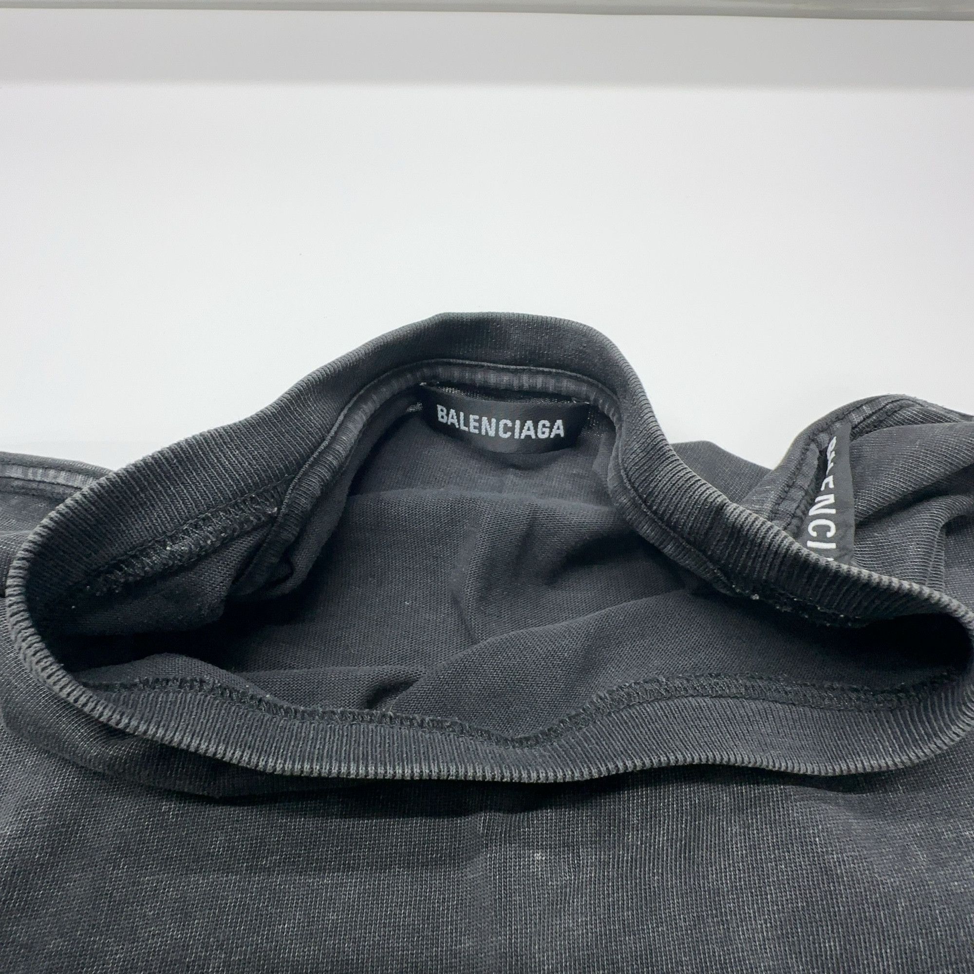 Balenciaga Balenciaga Logo Collar T-Shirt Size M Size US M / EU 48-50 / 2 - 5 Thumbnail