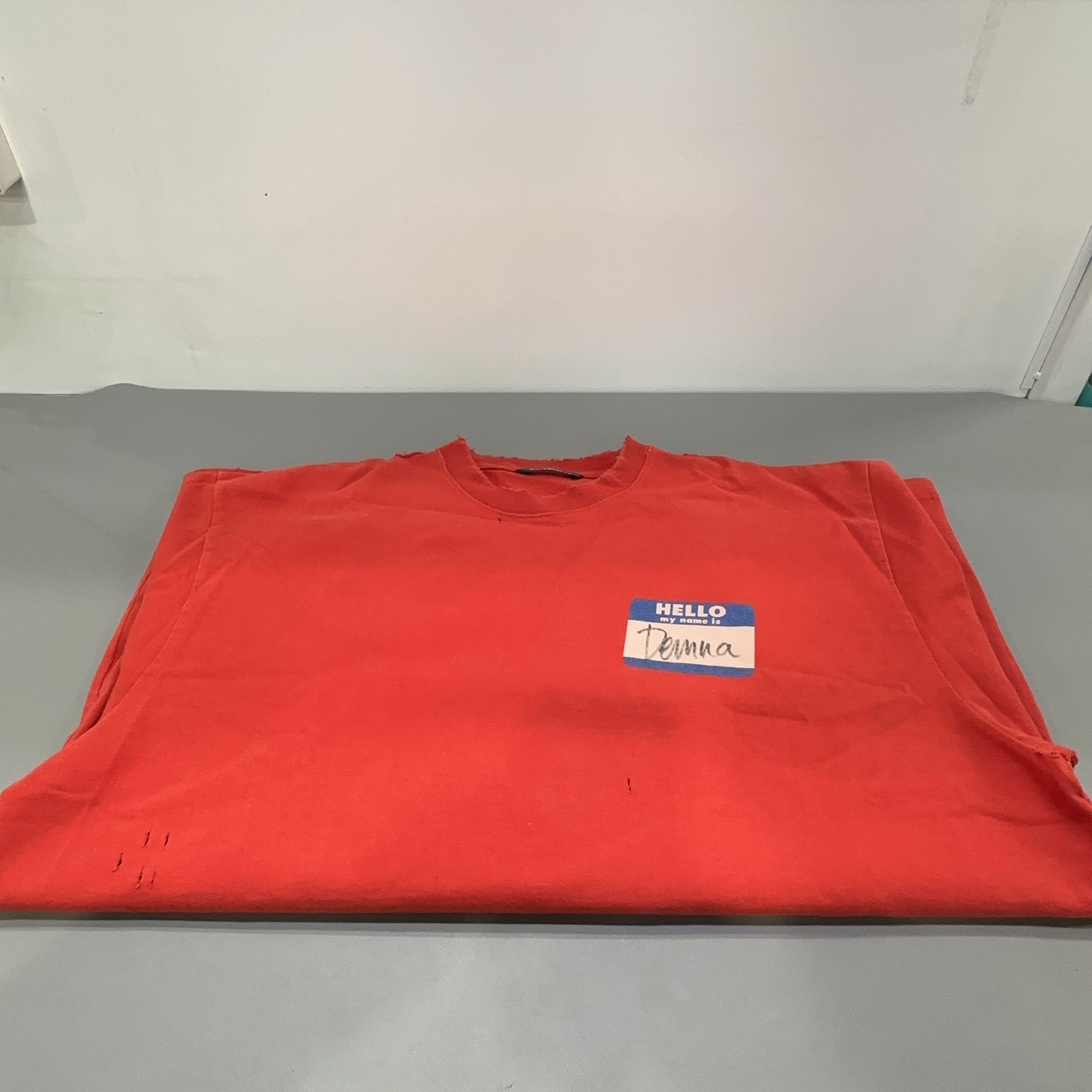 Balenciaga Balenciaga Hello Print T-Shirt Size S Size US S / EU 44-46 / 1 - 16 Thumbnail