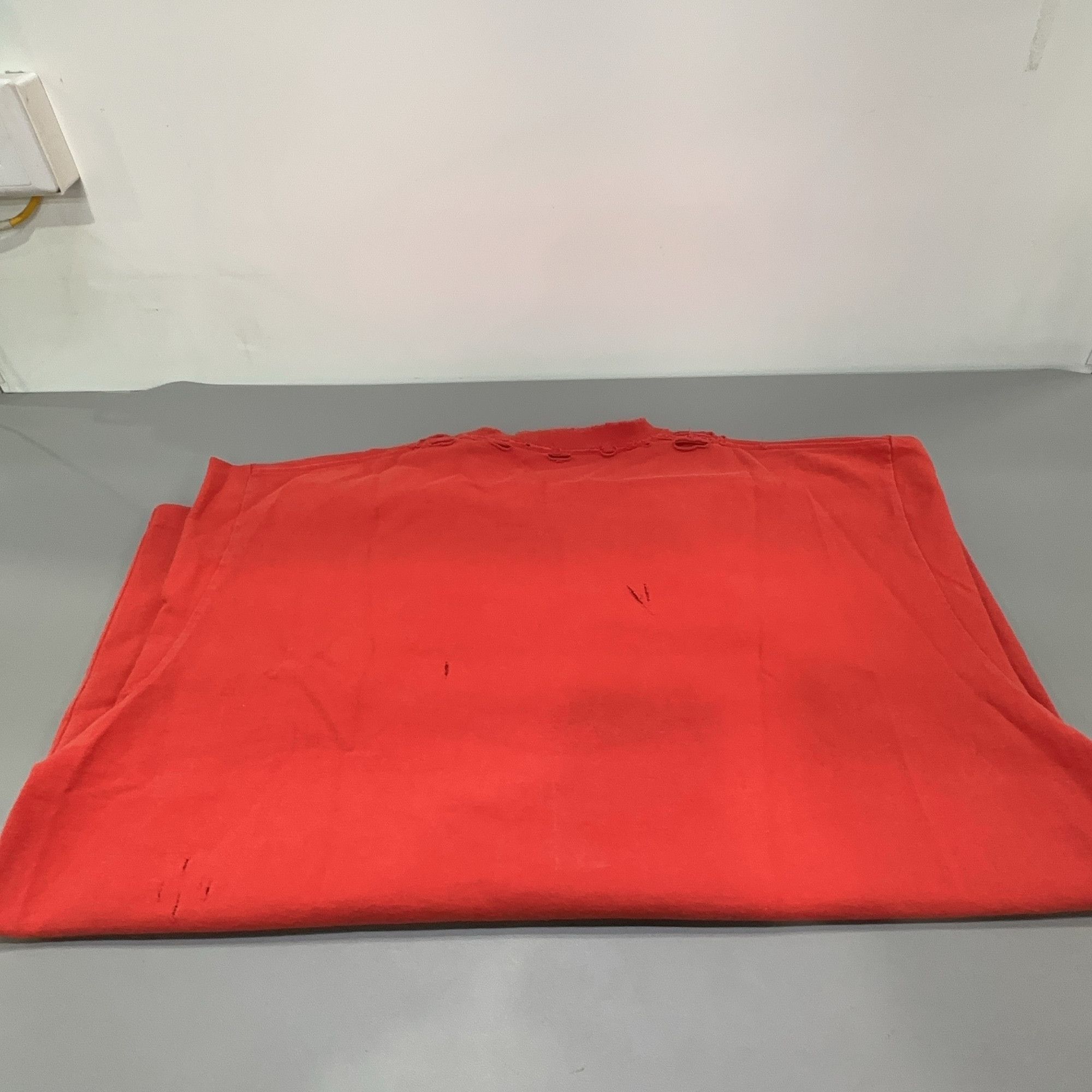 Balenciaga Balenciaga Hello Print T-Shirt Size S Size US S / EU 44-46 / 1 - 19 Thumbnail