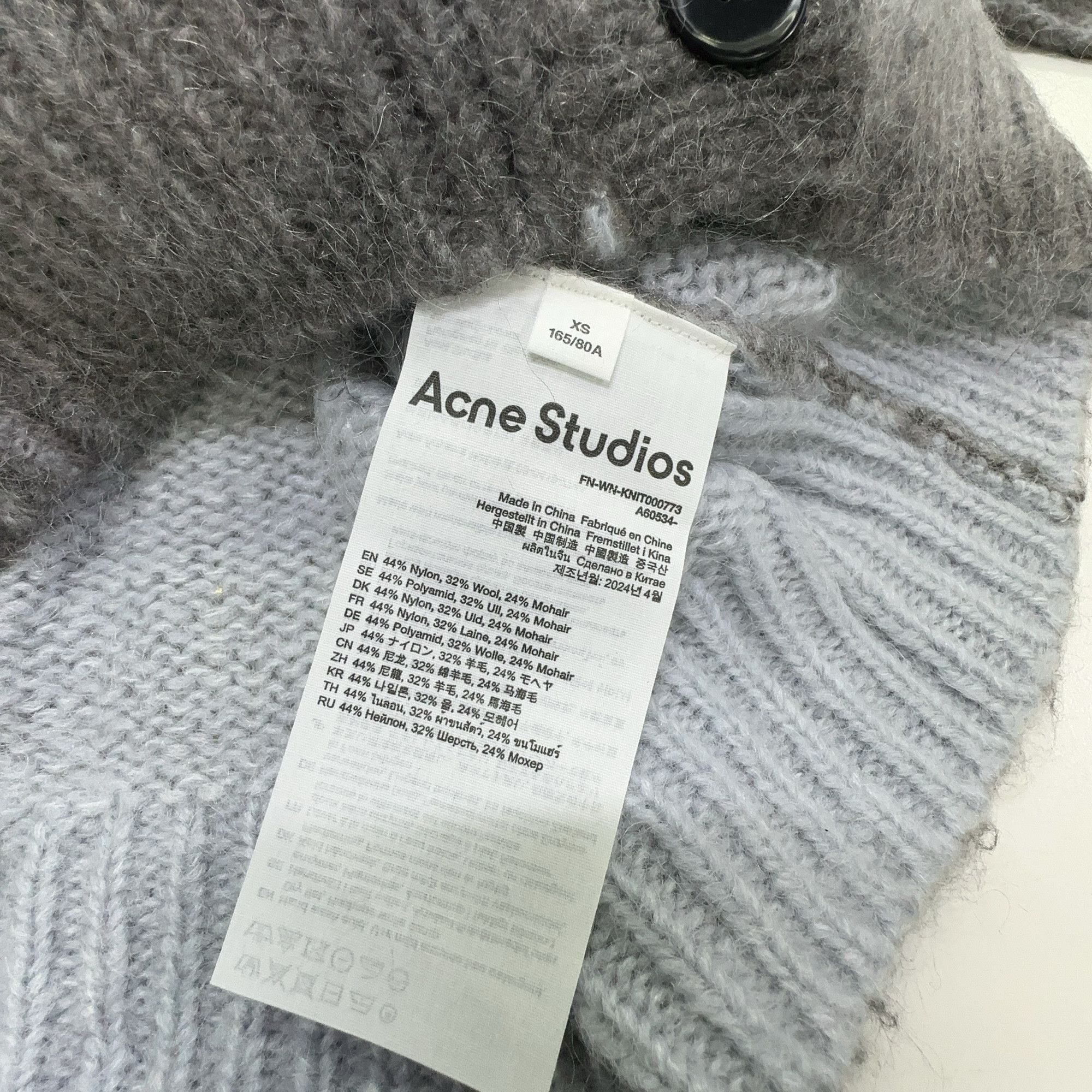 Acne Studios Acne Studios Mohair V-Neck Cardigan Size XS Size XS / US 0-2 / IT 36-38 - 3 Thumbnail
