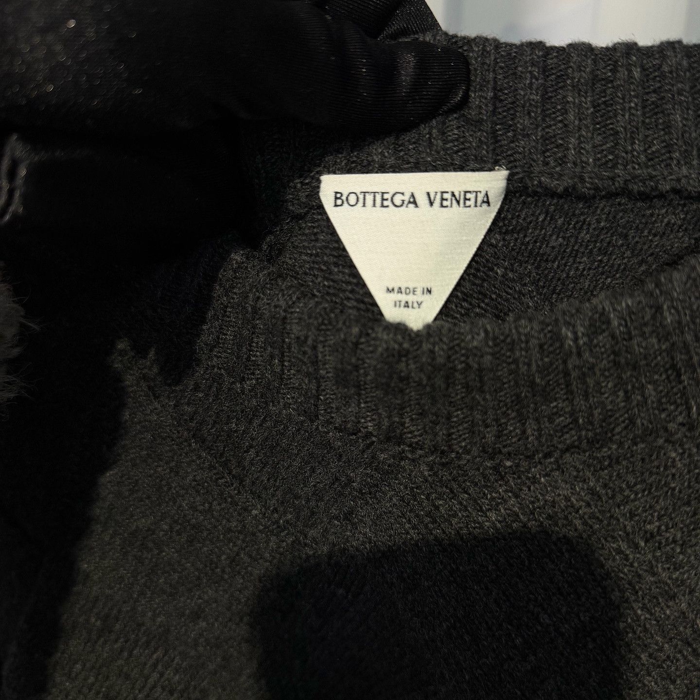 Bottega Veneta Bottega Veneta Diamond Knit Sweater Size L Size US L / EU 52-54 / 3 - 3 Thumbnail