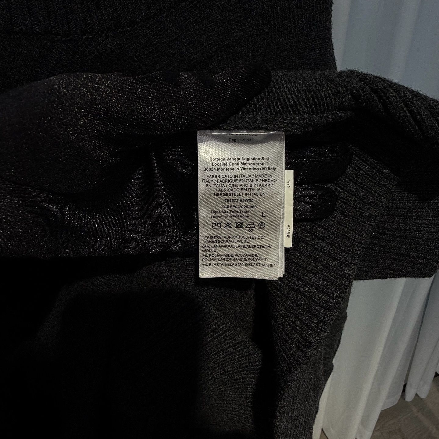 Bottega Veneta Bottega Veneta Diamond Knit Sweater Size L Size US L / EU 52-54 / 3 - 12 Thumbnail