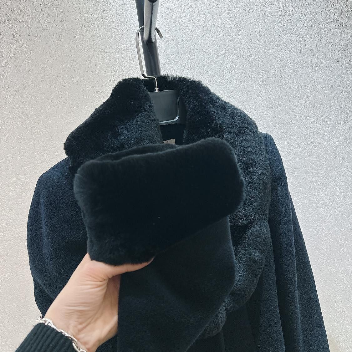 Armani Collezioni Armani Collezioni Fur Trim Wool Blend Coat Size 40 Size S / US 4 / IT 40 - 7 Thumbnail