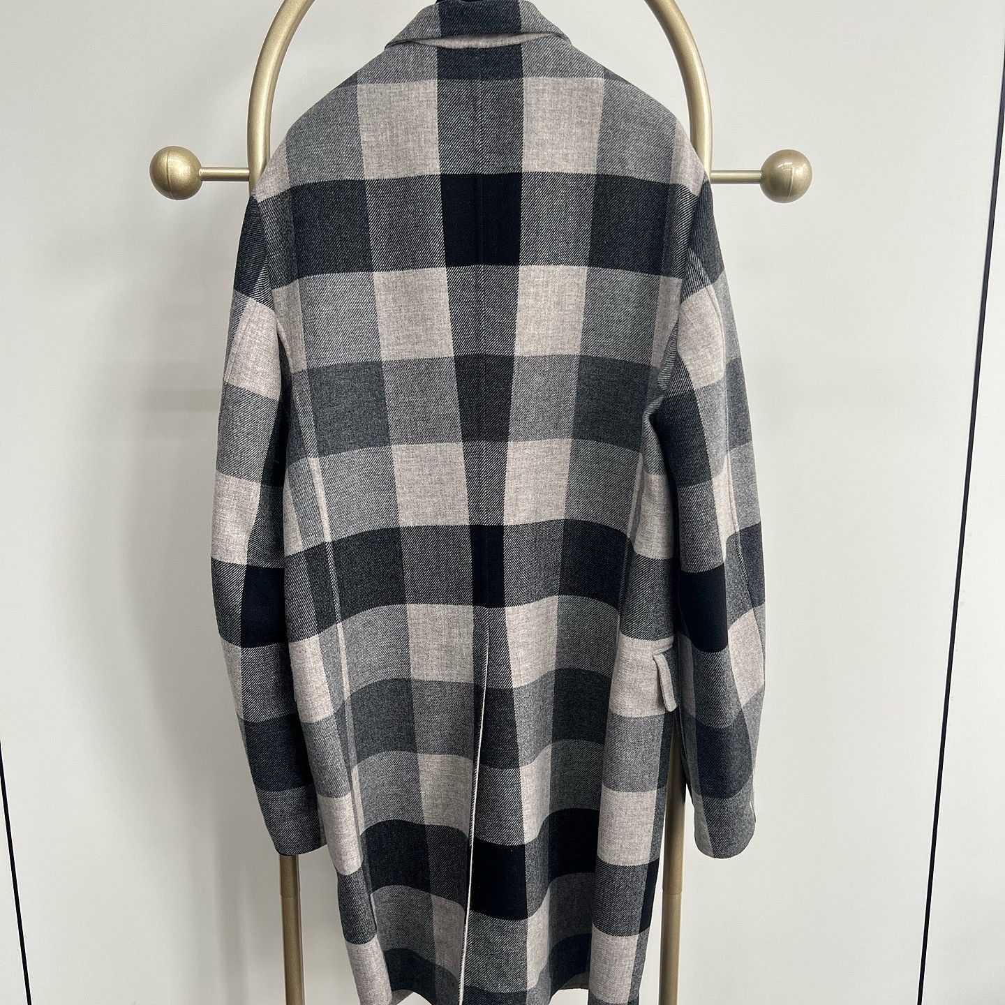 Bottega Veneta Bottega Veneta Plaid Wool Coat Size 52 Size US L / EU 52-54 / 3 - 2 Thumbnail