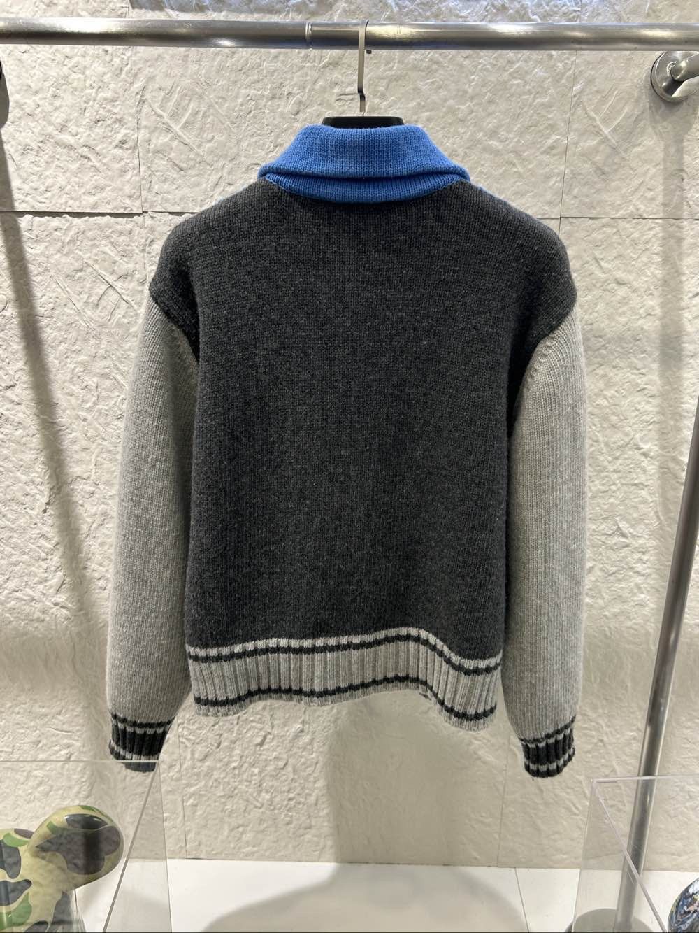 Bottega Veneta Bottega Veneta Colorblock Zip-Up Knit Size L Size US L / EU 52-54 / 3 - 2 Thumbnail
