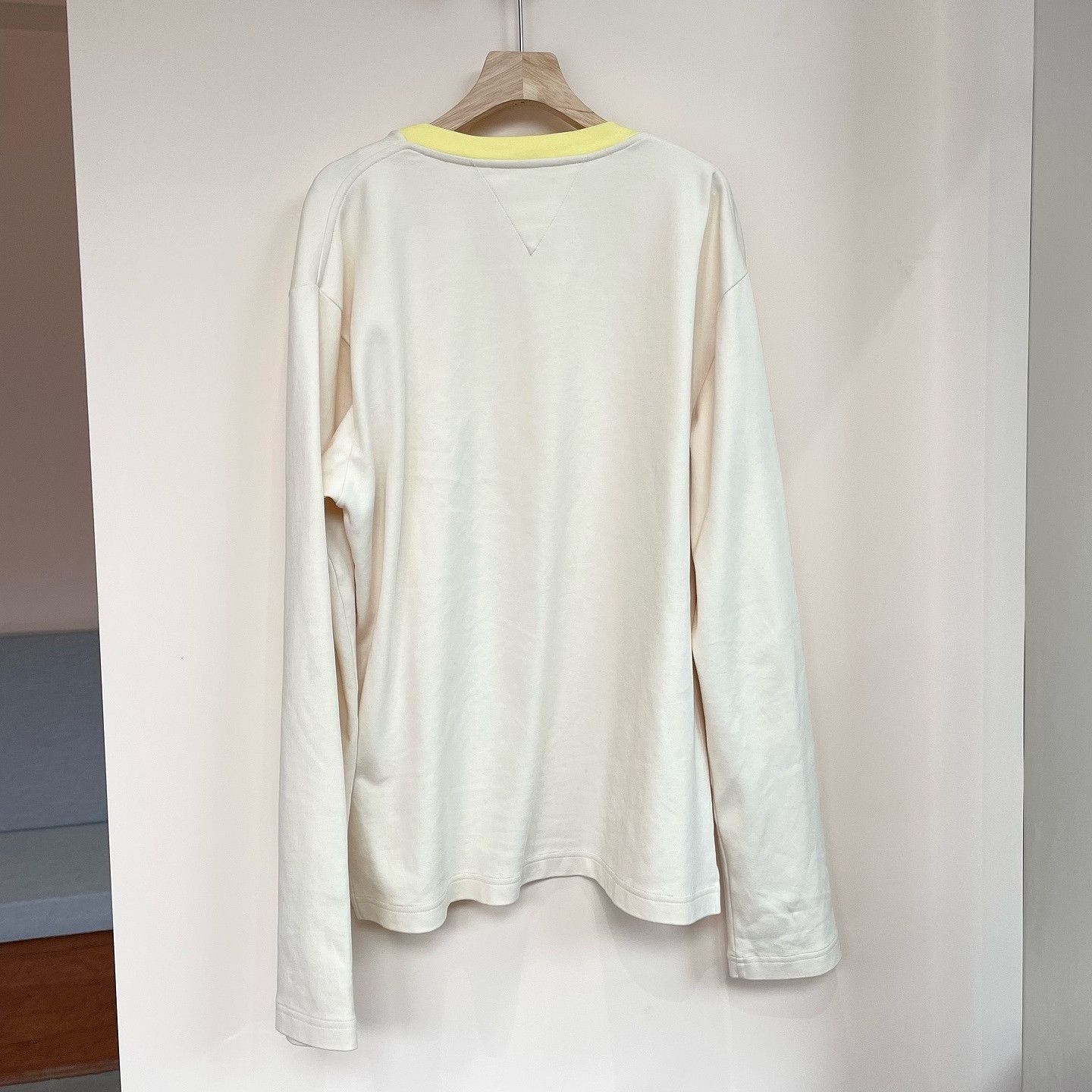 Bottega Veneta Bottega Veneta Jersey Long Sleeve T-Shirt Size L Size US L / EU 52-54 / 3 - 2 Thumbnail