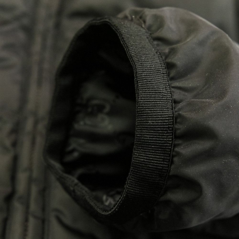Gucci Gucci Gucci Crest Down Jacket Others Outerwear 439366 DUTY FREE for USA Size ONE SIZE - 9 Thumbnail