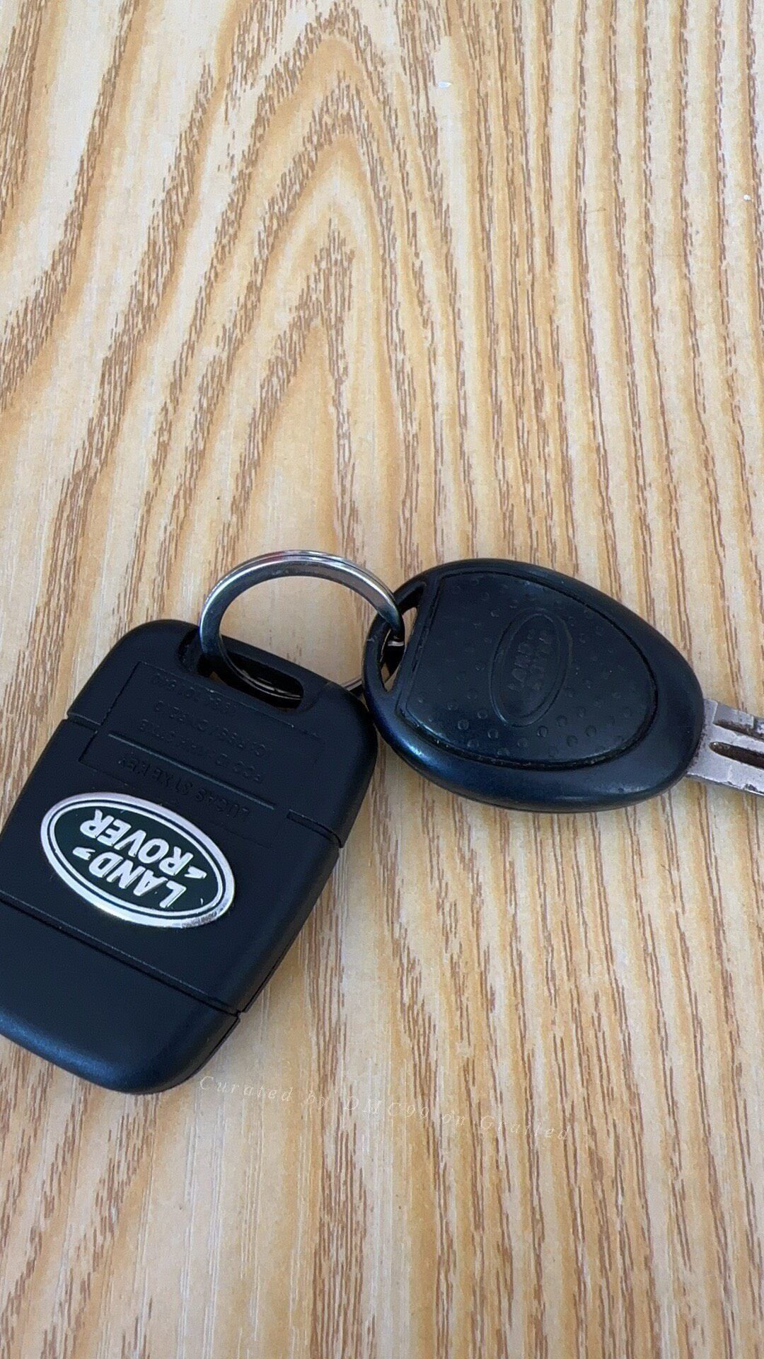 Jeep Land Rover Black Key Fob Size US M / EU 48-50 / 2 - 8 Thumbnail