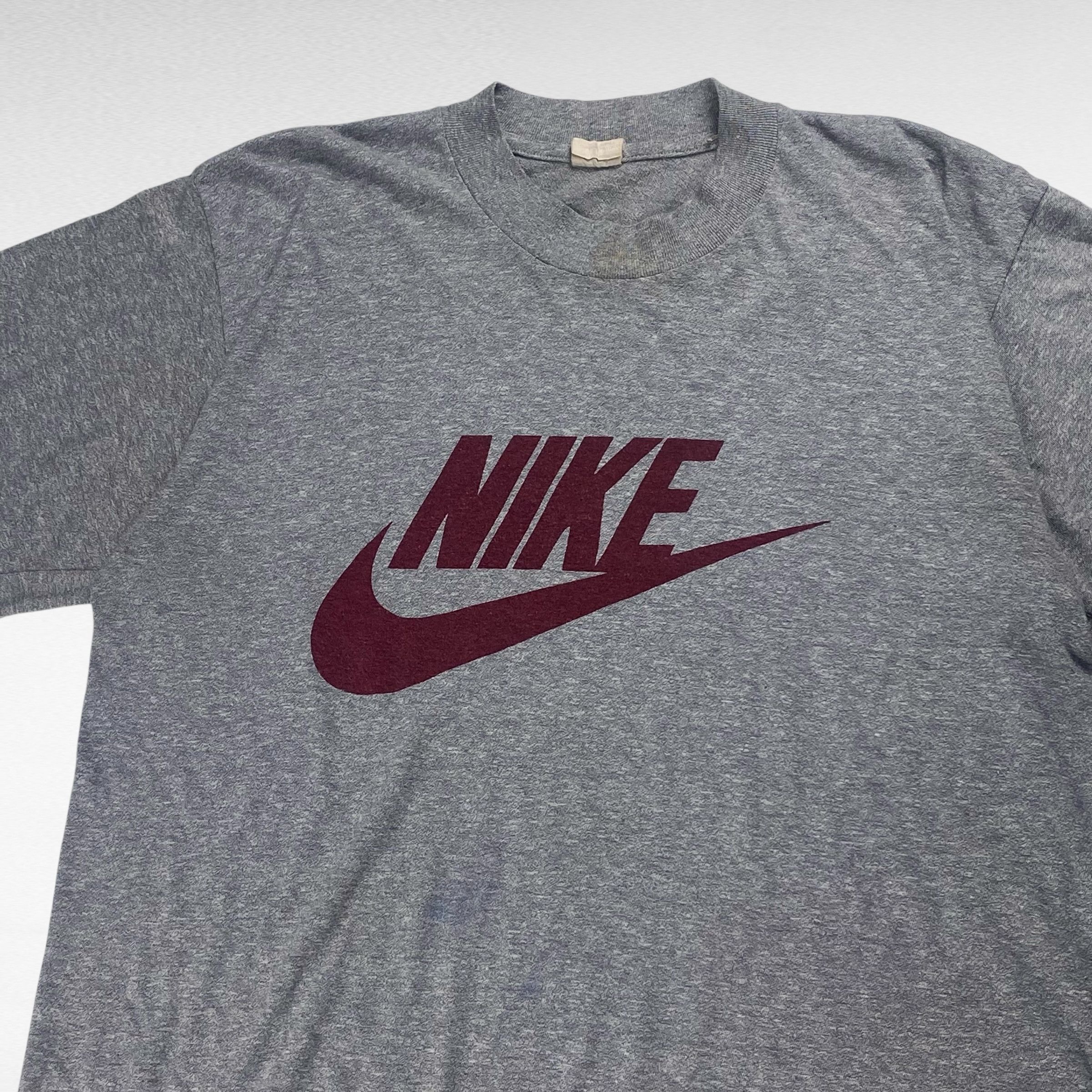 Nike Nike 70s Short Sleeve T-Shirt Gray Size M Size US M / EU 48-50 / 2 - 5 Thumbnail