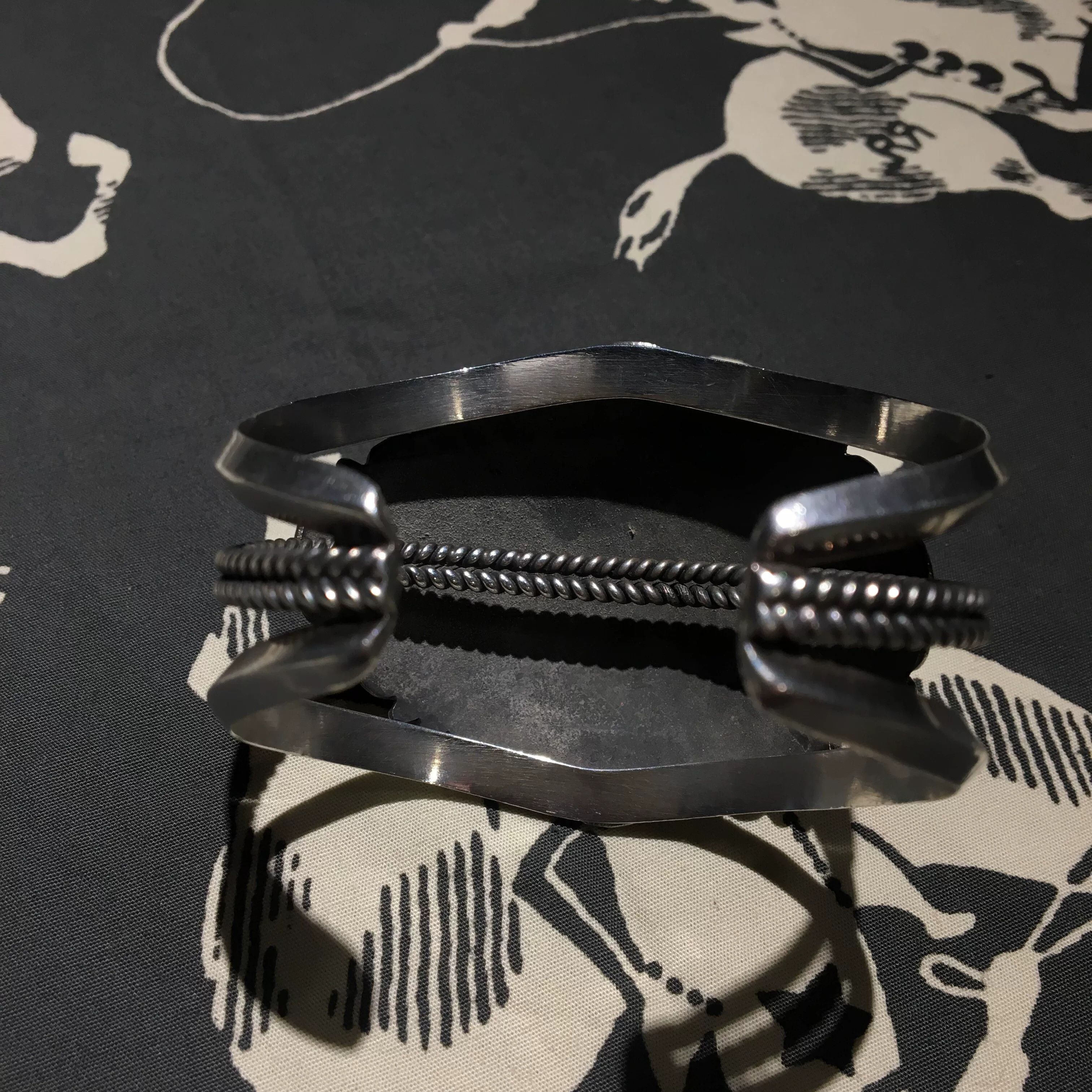 Other Navajo Wide Silver Bracelet 60-70s Size ONE SIZE - 6 Thumbnail