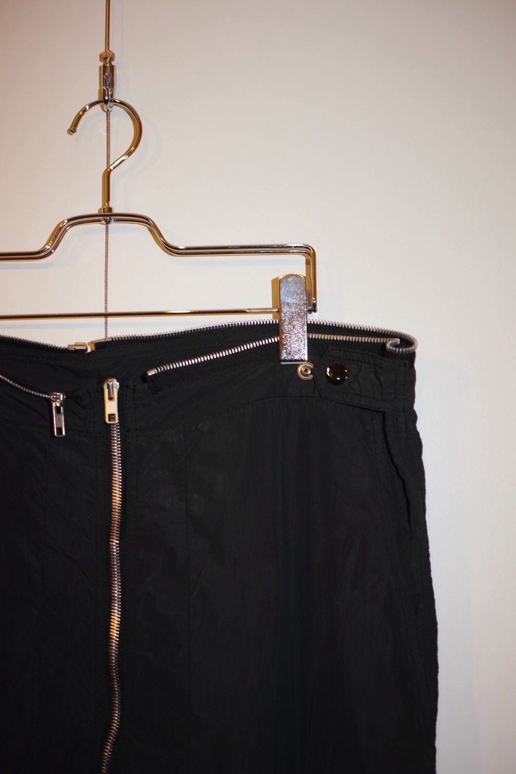 Maison Margiela Maison Margiela 19SS PARACHUTE PANTS Nylon Carbon Size 36 Size US 36 / EU 52 - 3 Thumbnail