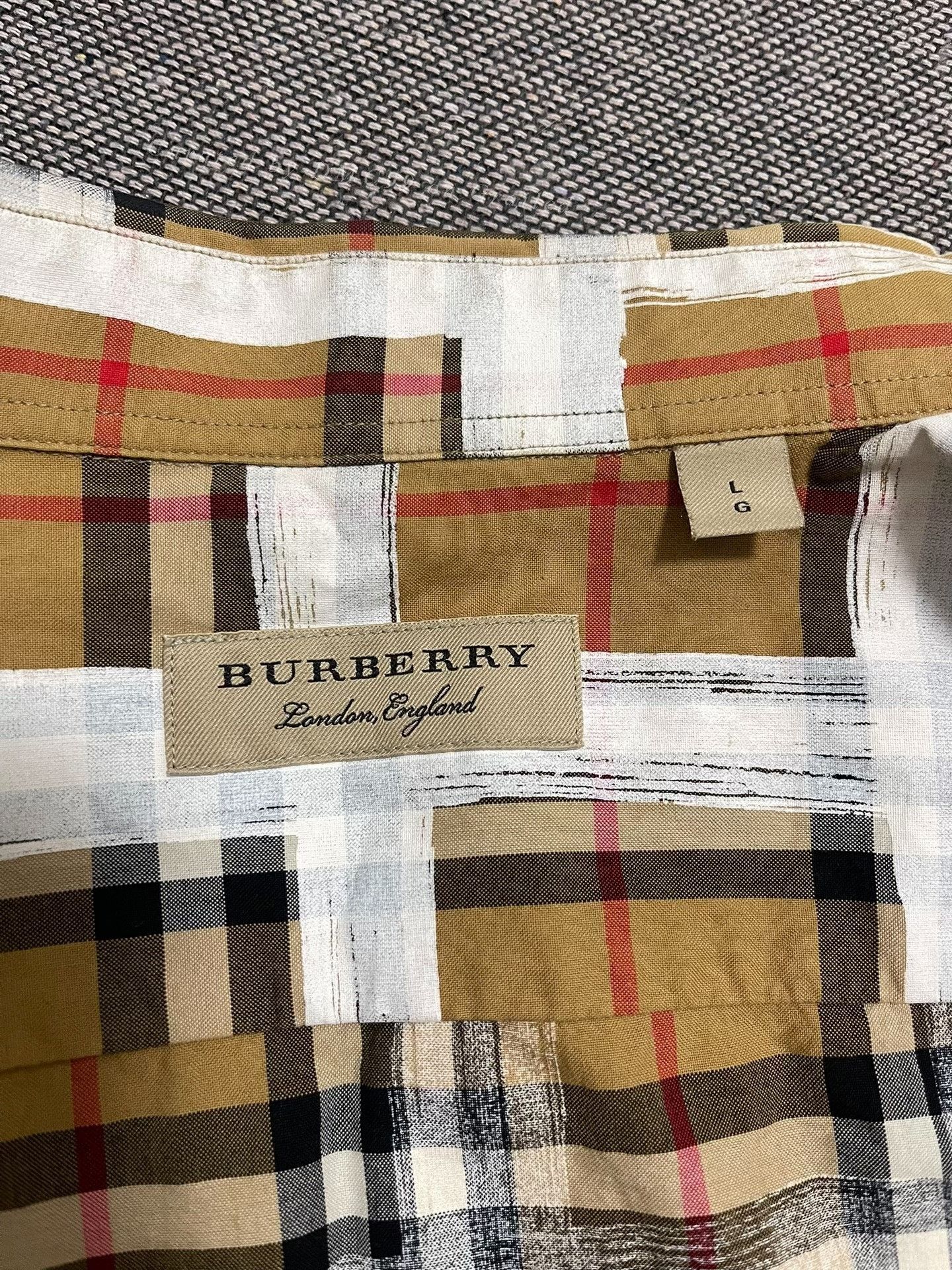 Burberry Burberry Graffiti Check Shirt Size US L / EU 52-54 / 3 - 6 Thumbnail