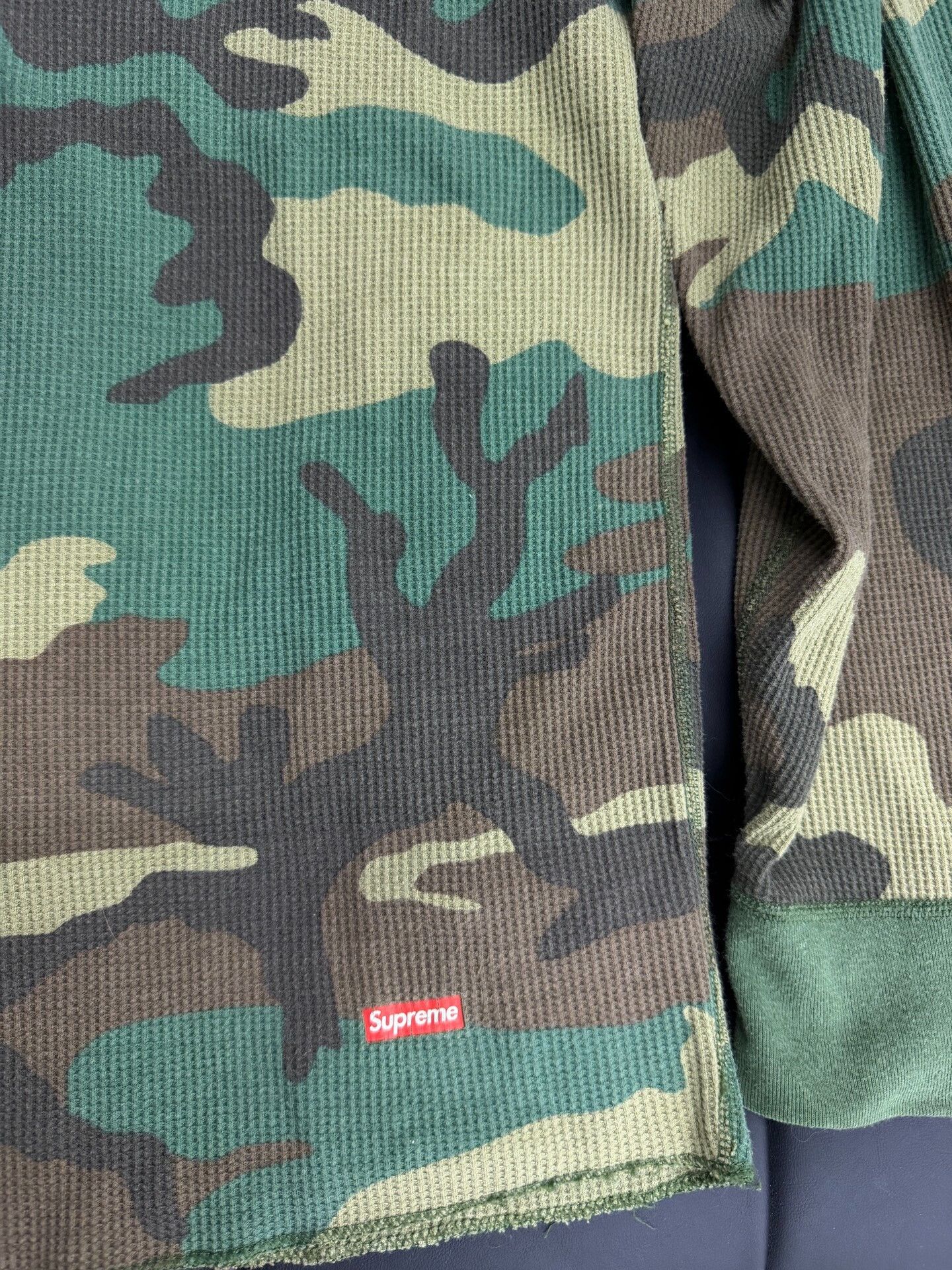 Supreme Supreme Hanes Camo Long-Sleeve Base Layer Size US XL / EU 56 / 4 - 4 Thumbnail