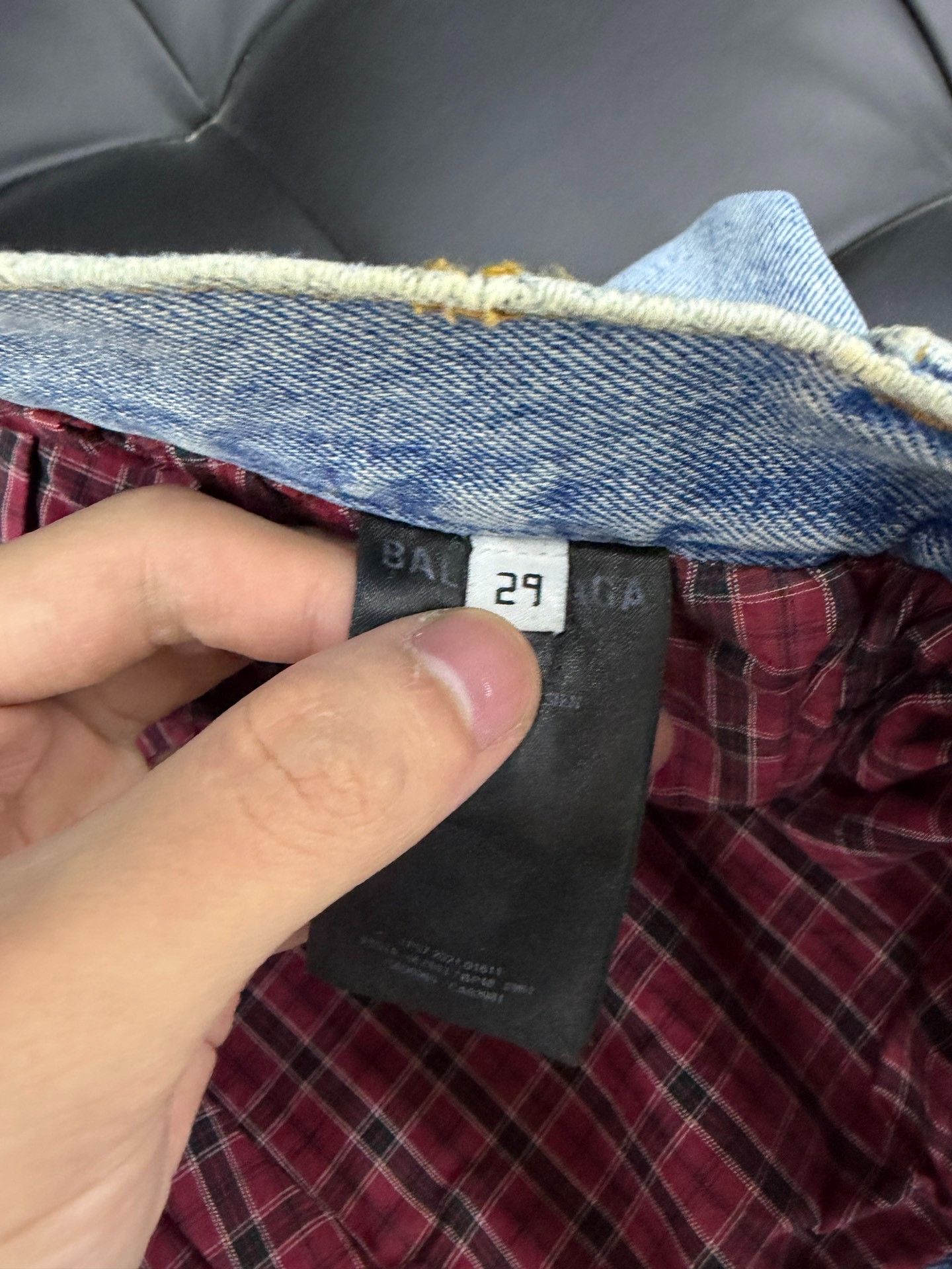 Balenciaga Balenciaga FW21 Destroyed Straight Jeans Size US 29 - 4 Thumbnail