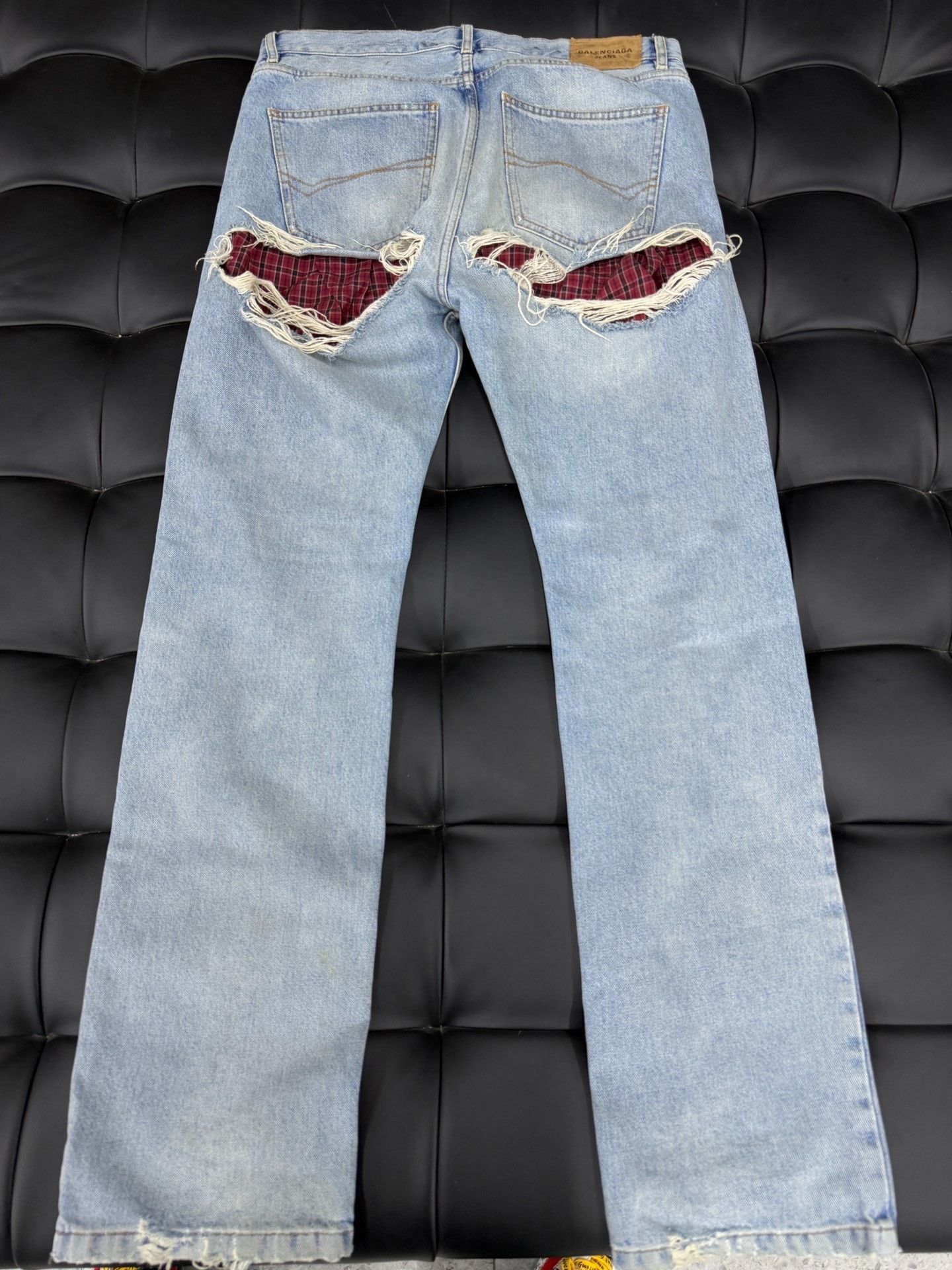 Balenciaga Balenciaga FW21 Destroyed Straight Jeans Size US 29 - 2 Thumbnail