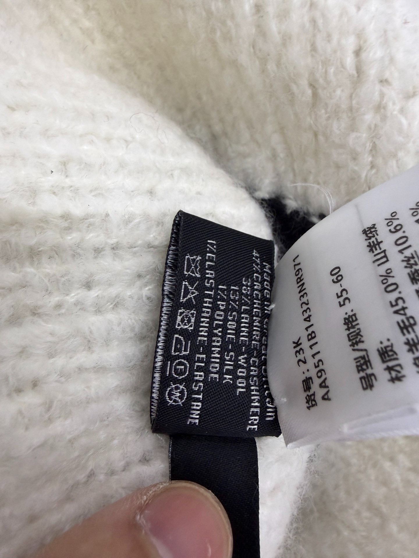 Chanel Chanel Cashmere Beanie Size ONE SIZE - 4 Thumbnail