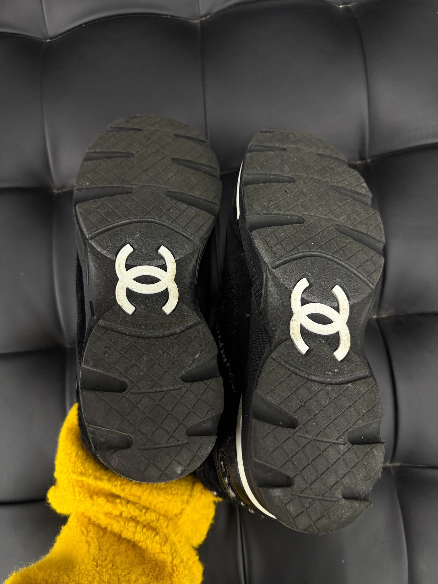 Chanel Chanel CC Black Tweed High-Top Sneakers Size US 9 / IT 39 - 3 Thumbnail