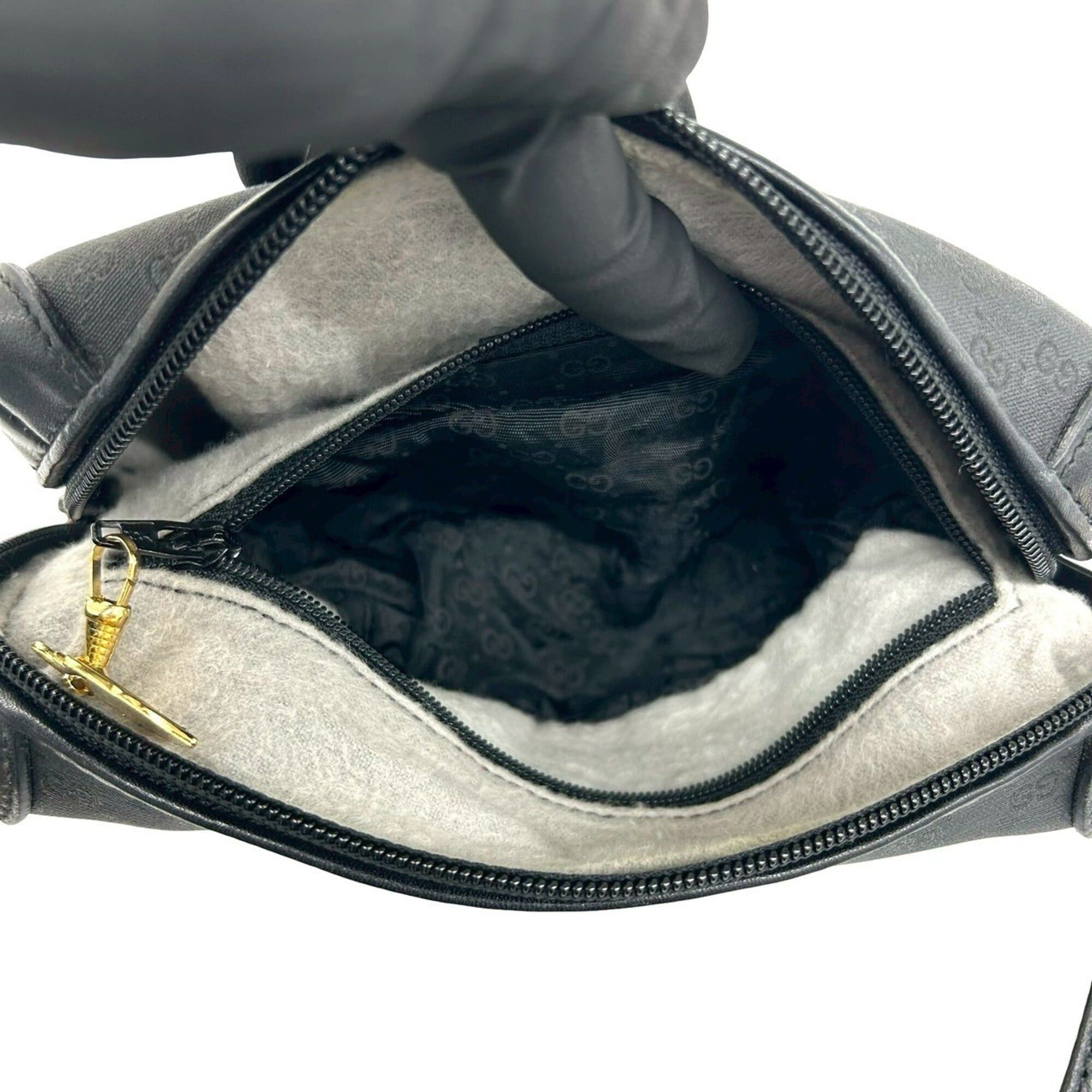 Gucci GUCCI Vintage Micro GG Logo Leather Mini Shoulder Bag/Pouch, Black, 25775 Size ONE SIZE - 10 Thumbnail