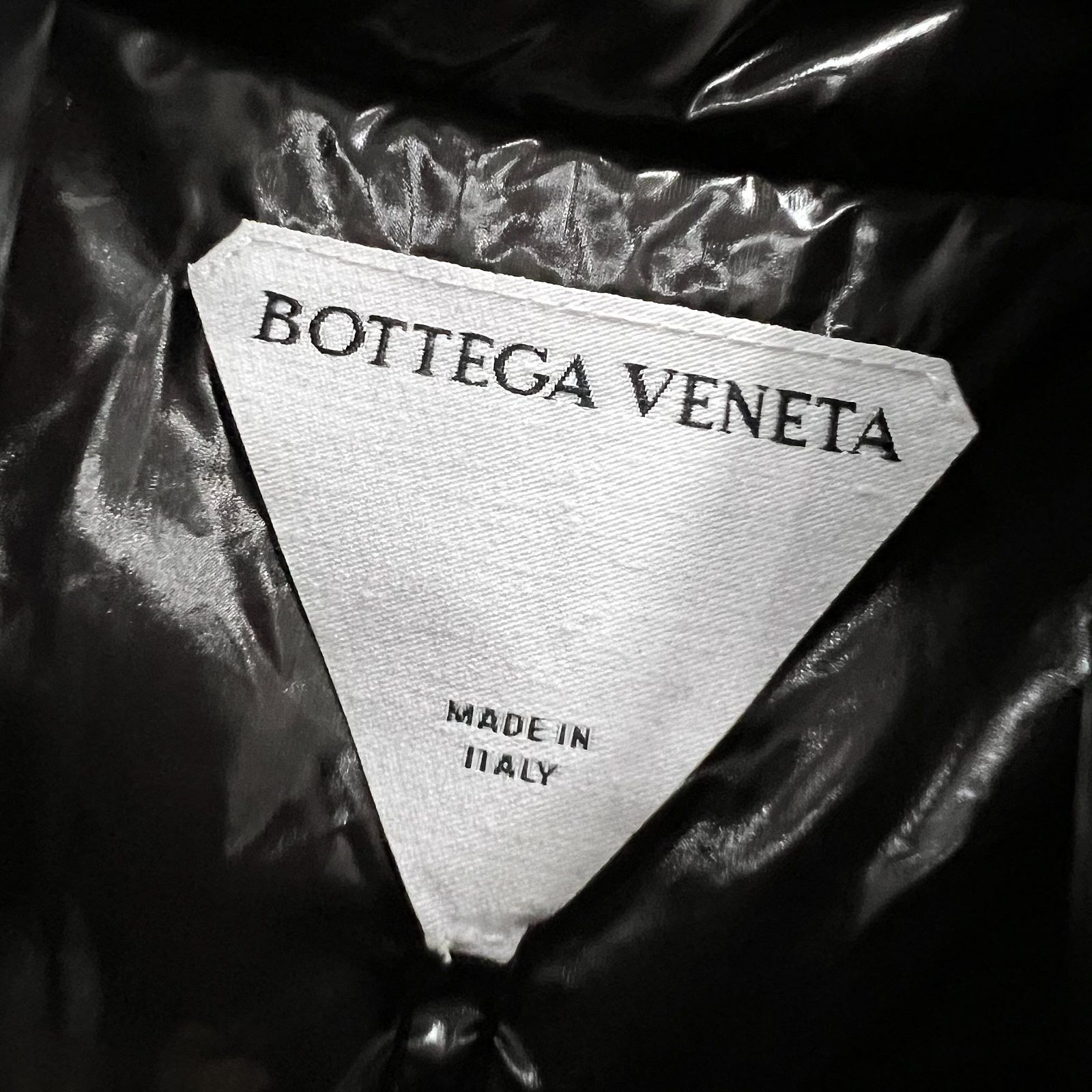 Bottega Veneta Bottega Veneta Shiny Puffer Jacket Size M Size US M / EU 48-50 / 2 - 3 Thumbnail