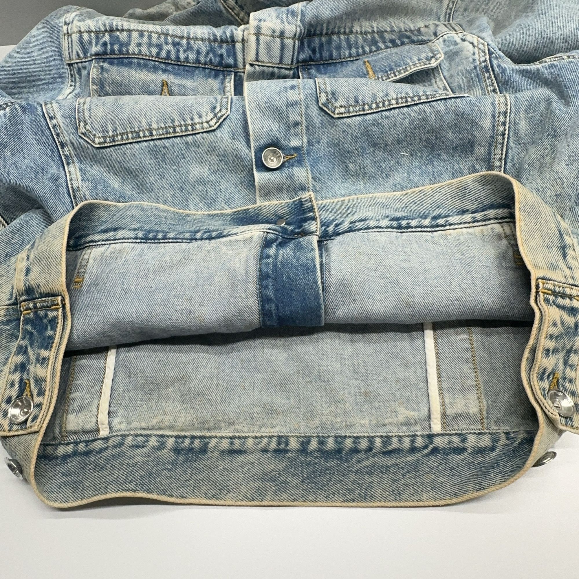 Maison Margiela Maison Margiela Light Wash Denim Jacket XS Size XS / US 0-2 / IT 36-38 - 8 Thumbnail