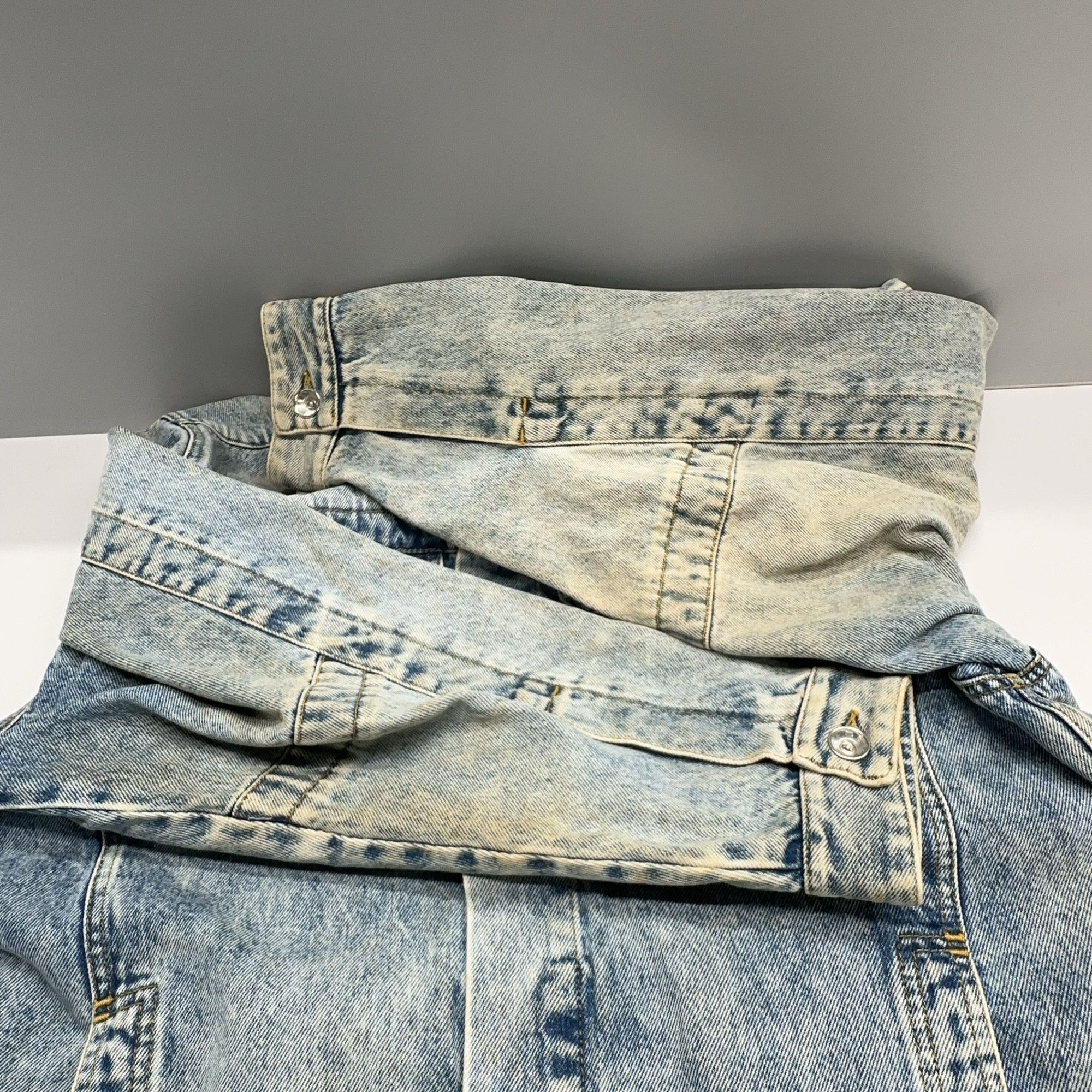 Maison Margiela Maison Margiela Light Wash Denim Jacket XS Size XS / US 0-2 / IT 36-38 - 9 Thumbnail