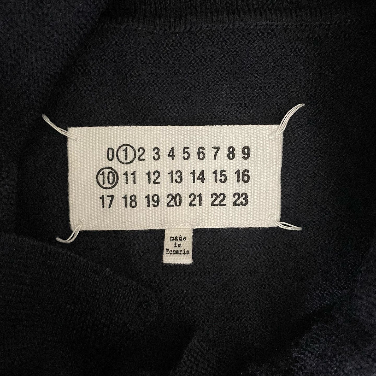 Maison Margiela Maison Margiela Suede Elbow Patch Polo Size L Size US L / EU 52-54 / 3 - 3 Thumbnail