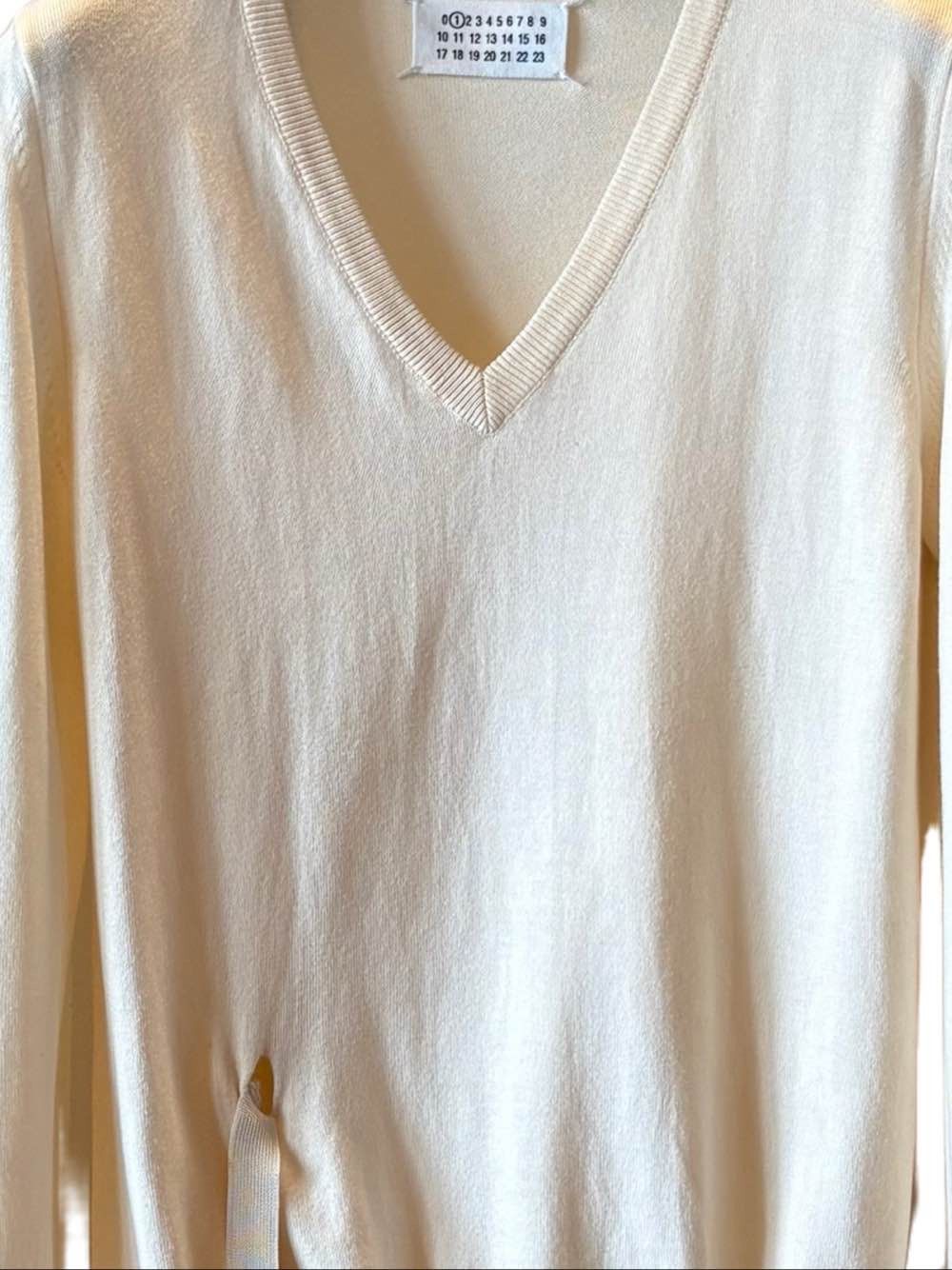 Maison Margiela Maison Margiela Buckled V-Neck Sweater Size M Size M / US 6-8 / IT 42-44 - 10 Thumbnail