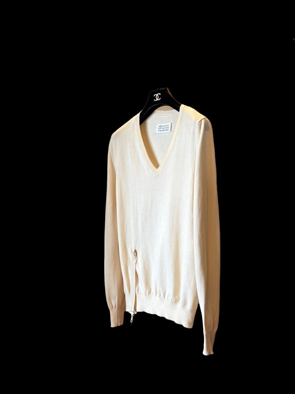 Maison Margiela Maison Margiela Buckled V-Neck Sweater Size M Size M / US 6-8 / IT 42-44 - 13 Thumbnail