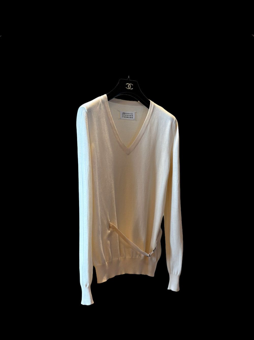 Maison Margiela Maison Margiela Buckled V-Neck Sweater Size M Size M / US 6-8 / IT 42-44 - 12 Thumbnail